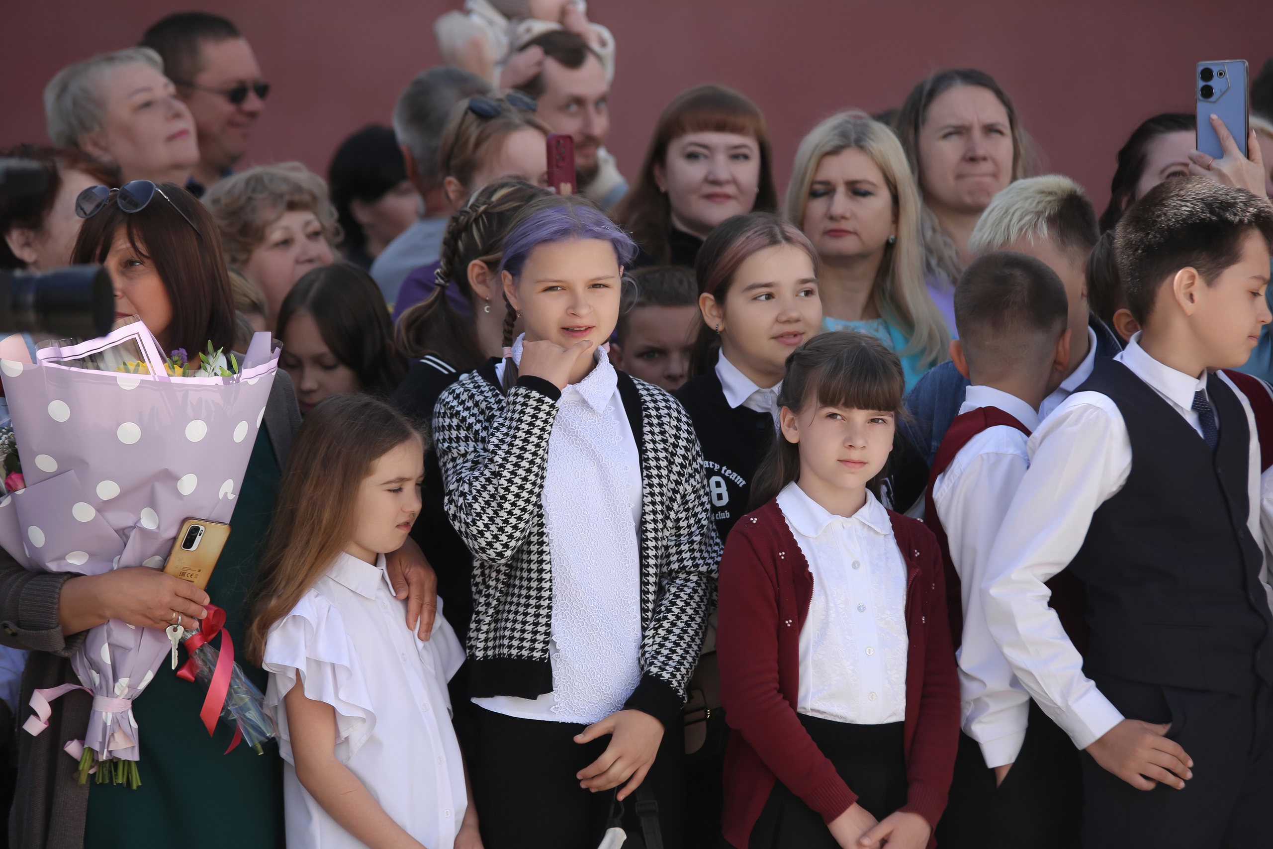 ЛИНЕЙКА «ПОСЛЕДНИЙ ЗВОНОК» 9 ШКОЛА 2024 г МЦЕНСК. ТВОЙ АЛЬБОМ / ТВОИ ПРАВИЛА