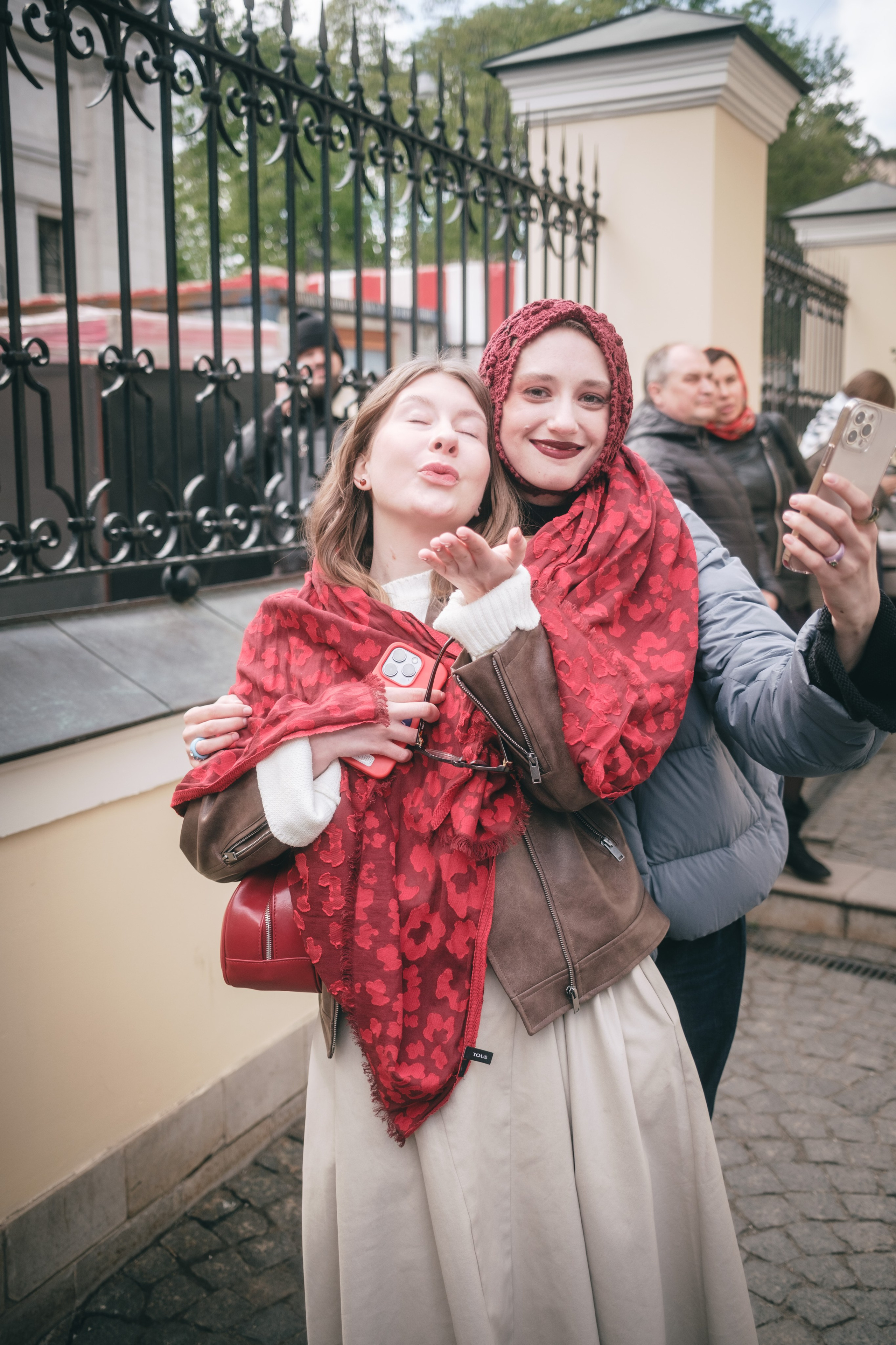 ANTIПA: Музыка во дворе: Антон Беляев & Therr Maitz. Фотограф в Москве Максим Скоробогатов