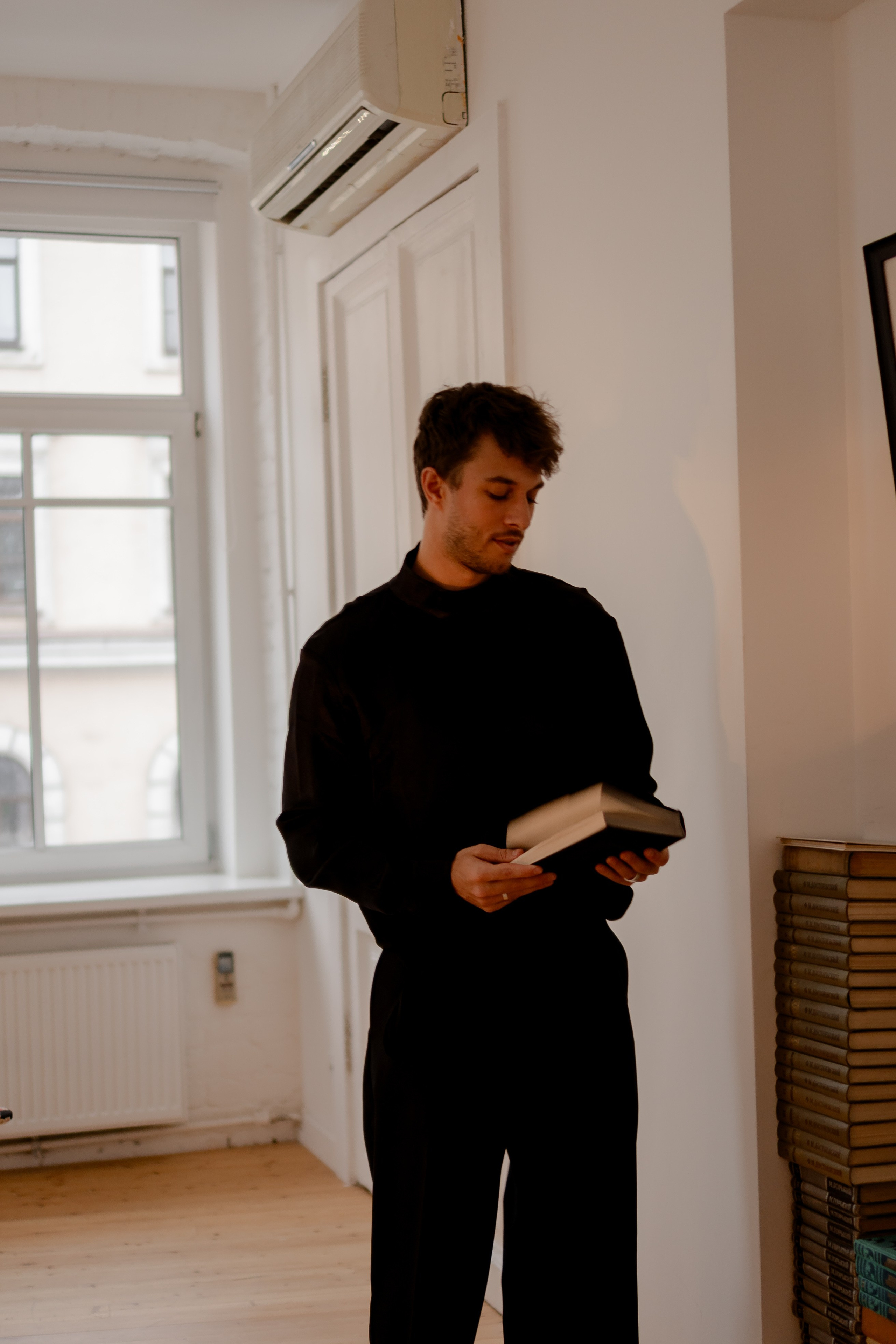 УТРО ЖЕНИХА И НЕВЕСТЫ СВАДЕБНАЯ СЬЕМКА ПАРЫ. Профессиональный фотограф, Санкт-Петербург — Виктория Богомолова