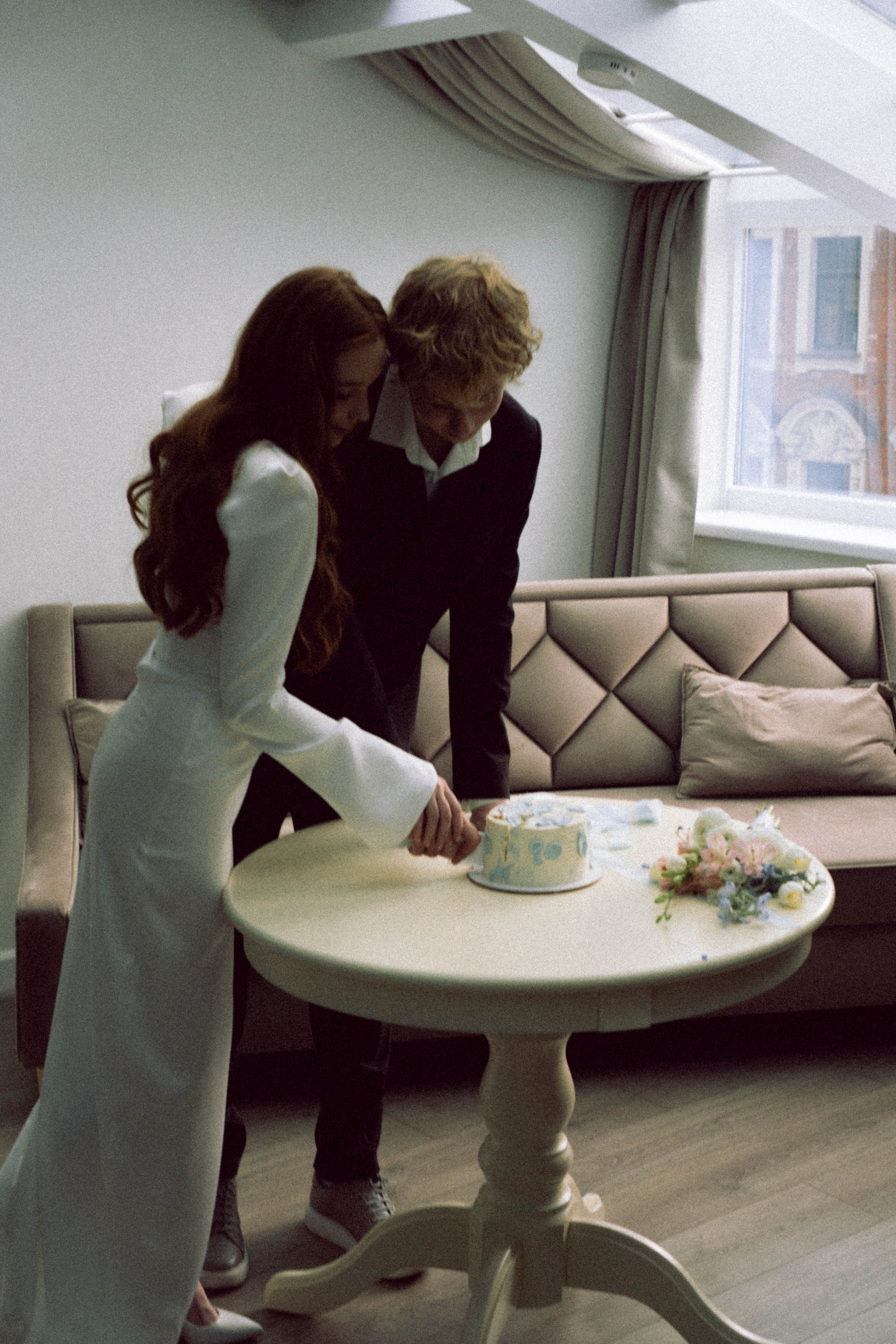 СВАДЕБНАЯ СЬЕМКА В ОТЕЛЕ. СБОРЫ ЖЕНИХА И НЕВЕСТЫ И ТАКЖЕ ТОР И ПОДГОТОВКА К ПРОГУЛКЕ. Профессиональный фотограф, Санкт-Петербург — Виктория Богомолова