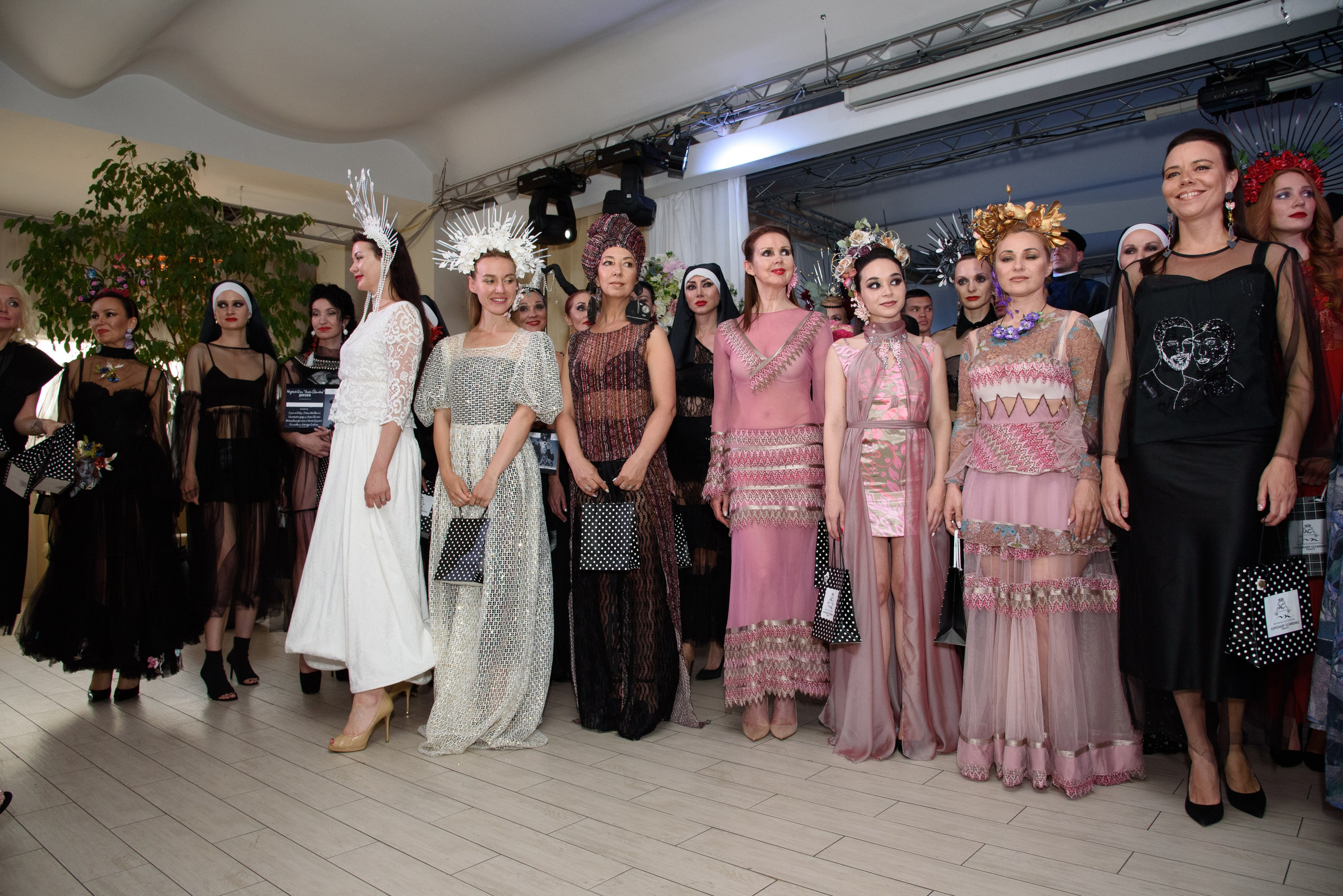 Показ Мод «Men and Women». Портретный Семейный Fine-Art фотограф в Санкт-Петербурге Криулина