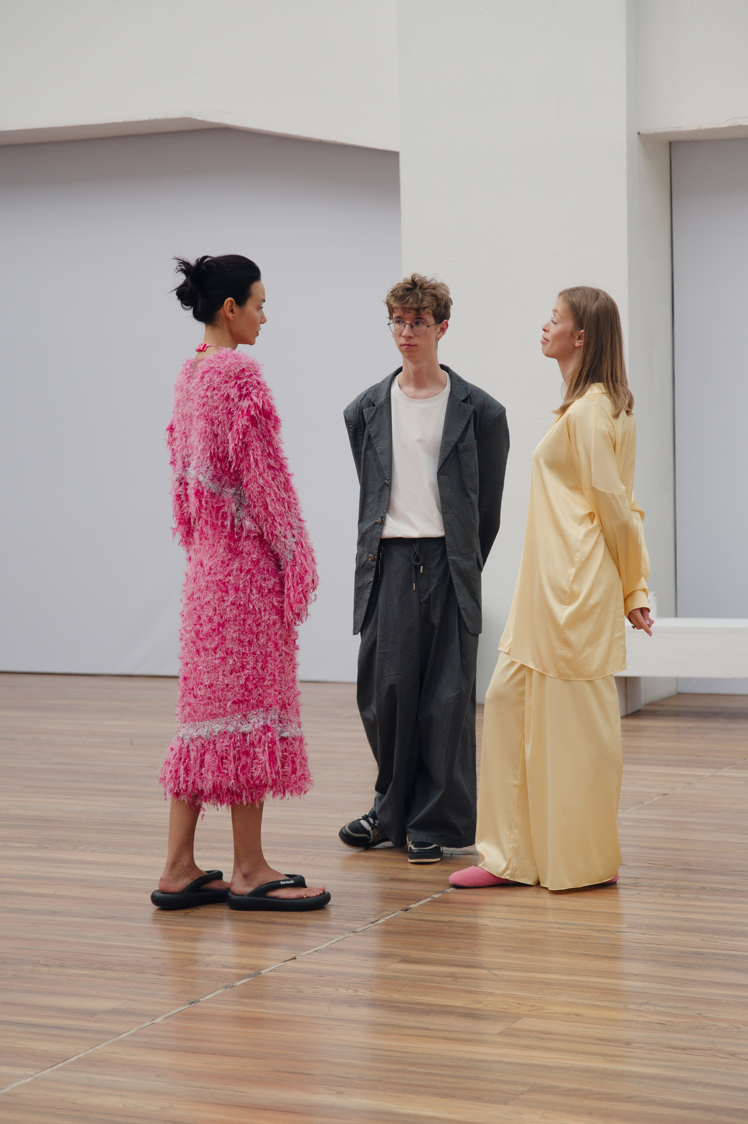 Бекстейдж показа «Новые Имена» собака.ru|ДЛТ. Портретный и репортажный фотограф в Санкт-Петербурге