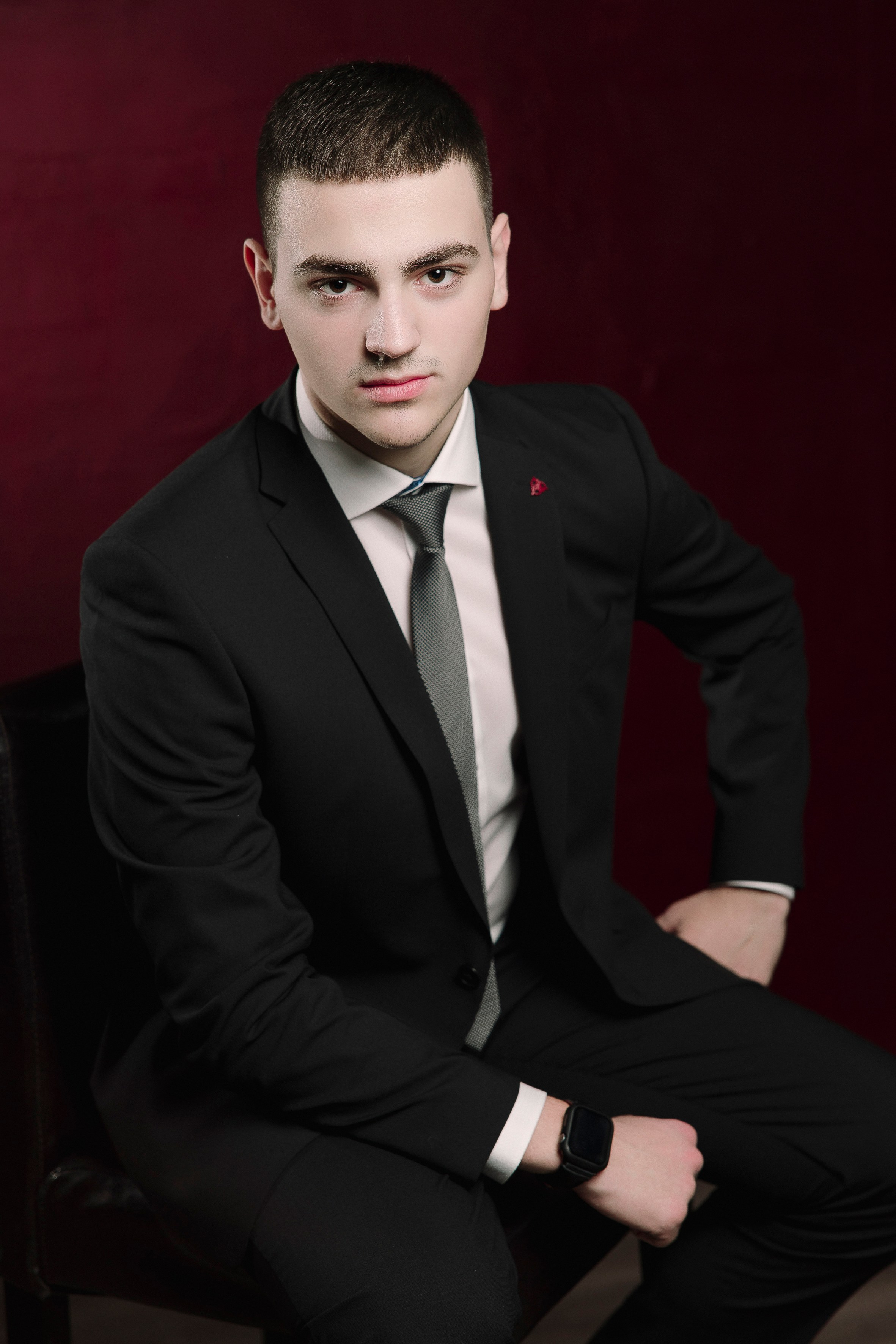 Альбом Красный- старшая школа. Выпускные альбомы Натальи Бутко: Новороссийск, Анапа, Геленджик