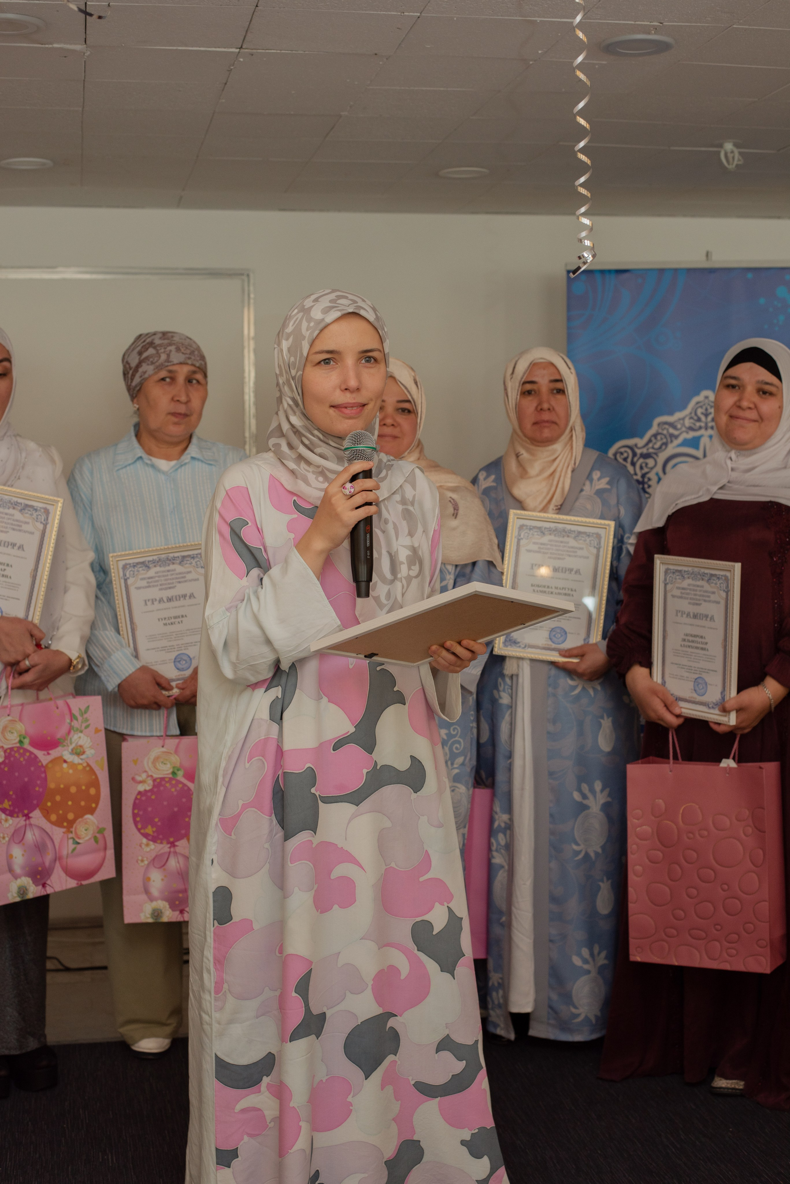 Выпускной в Евразийской женской гуманитарной академии. Лина Курочка — ваш фотограф