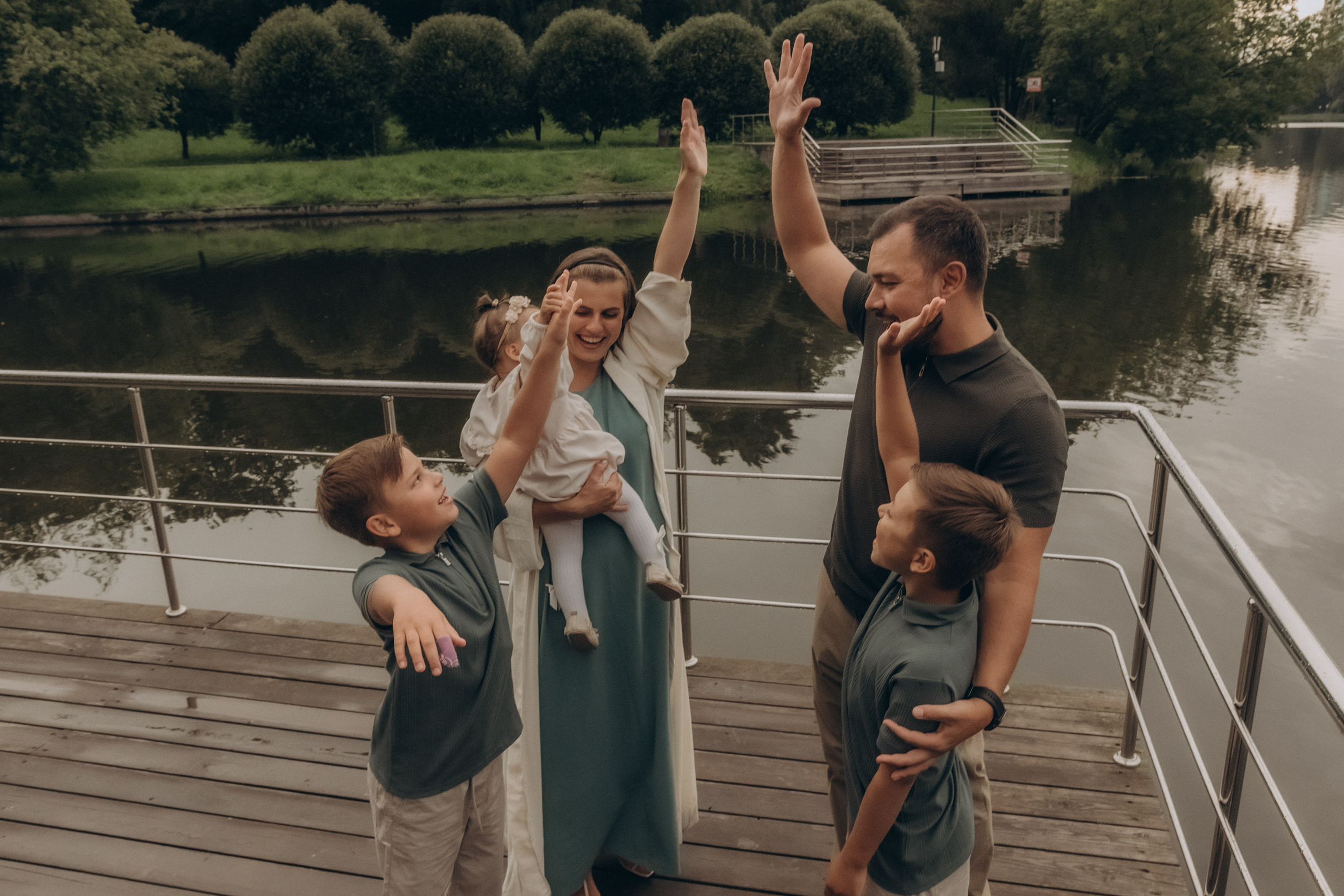 Семейная прогулка. Гаврилова Настя семейный фотограф lifestyle в Москве