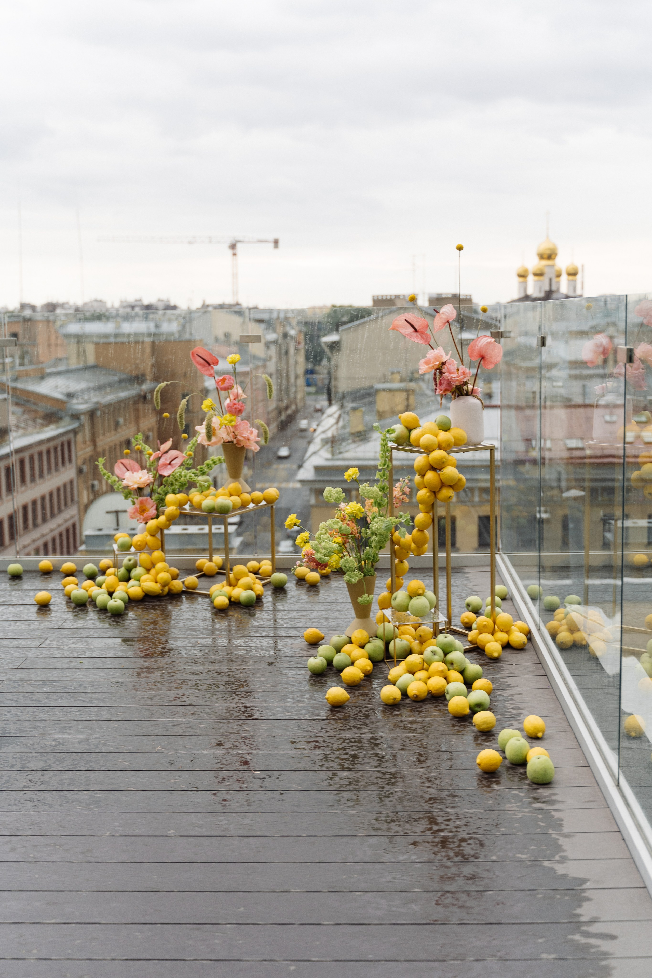 Свадьба на крыше Петербурга. Свадебный фотограф организатор в Санкт-Петербурге Ассоль Опарина
