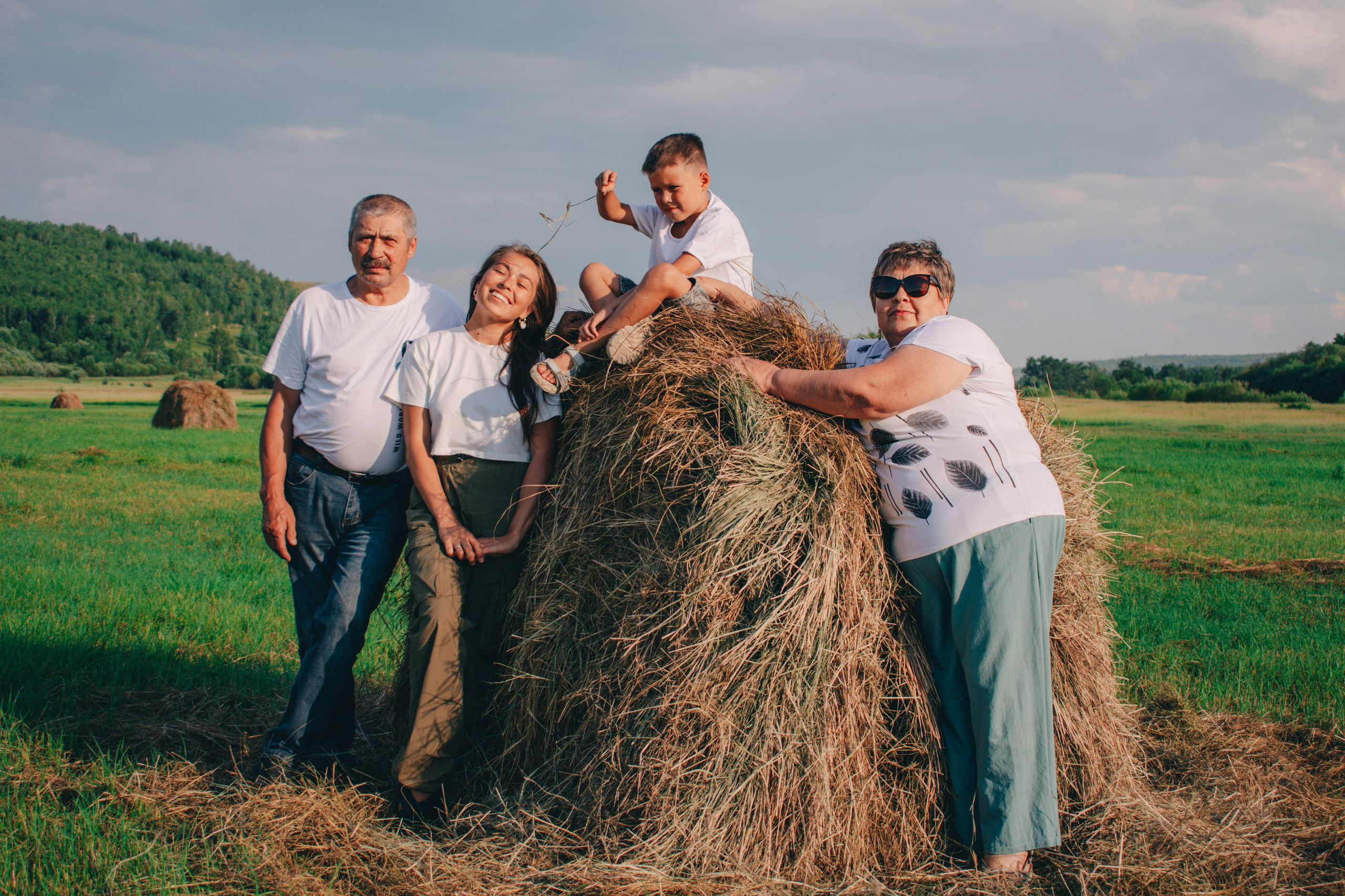 Семья Рыбаковых-Ксенчук. Фотограф. Шелопугино, Забайкальский край