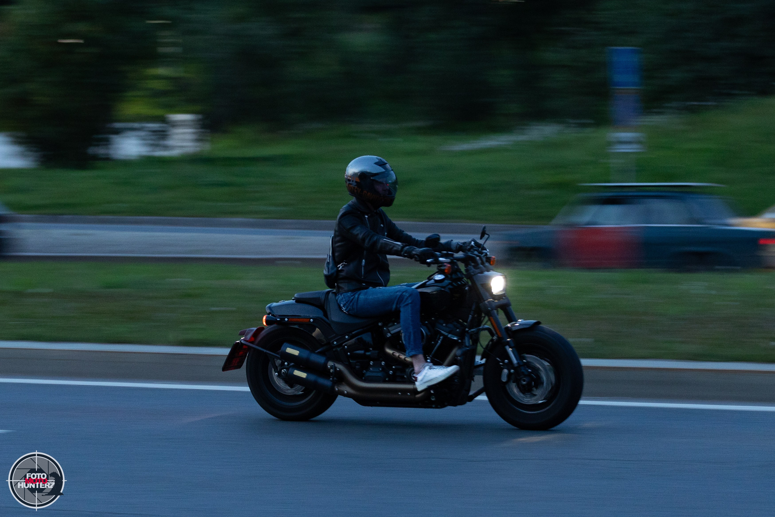 Мотоциклы на улицах города. Фотограф Ольга Гирусова «Пантерочка» Москва