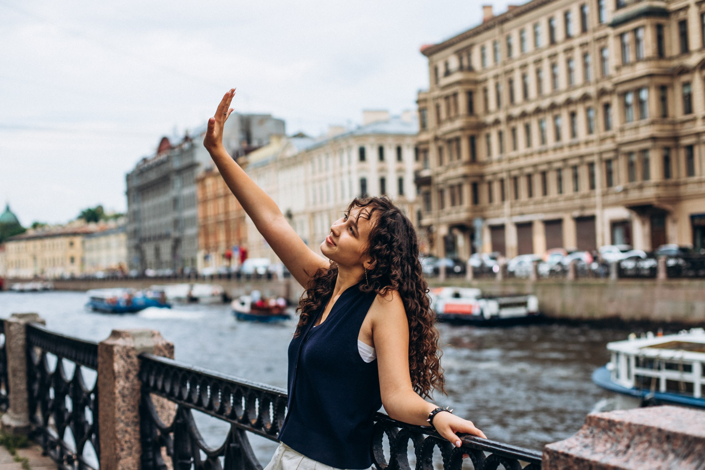 Алина в июле. Фотопрогулка в Петербурге. Индивидуальный и семейный фотограф в Санкт-Петербурге