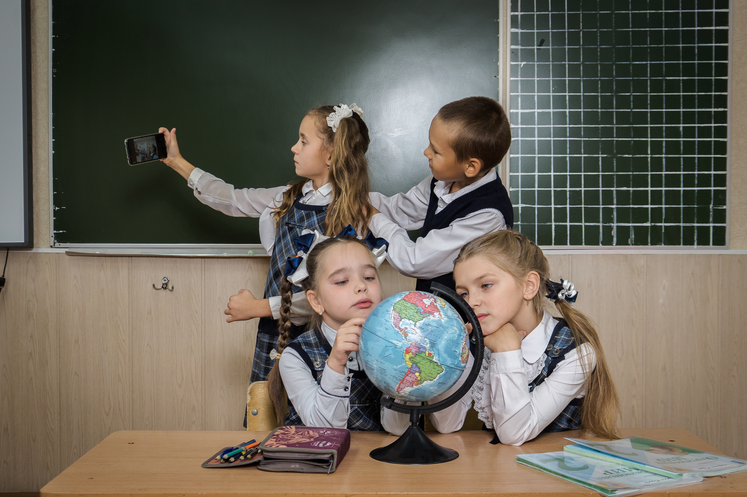 Школа № 37 2"В». Фотосъемка в детском саду и школе. Фотоальбомы и фотокниги ВЫПУСКНИК