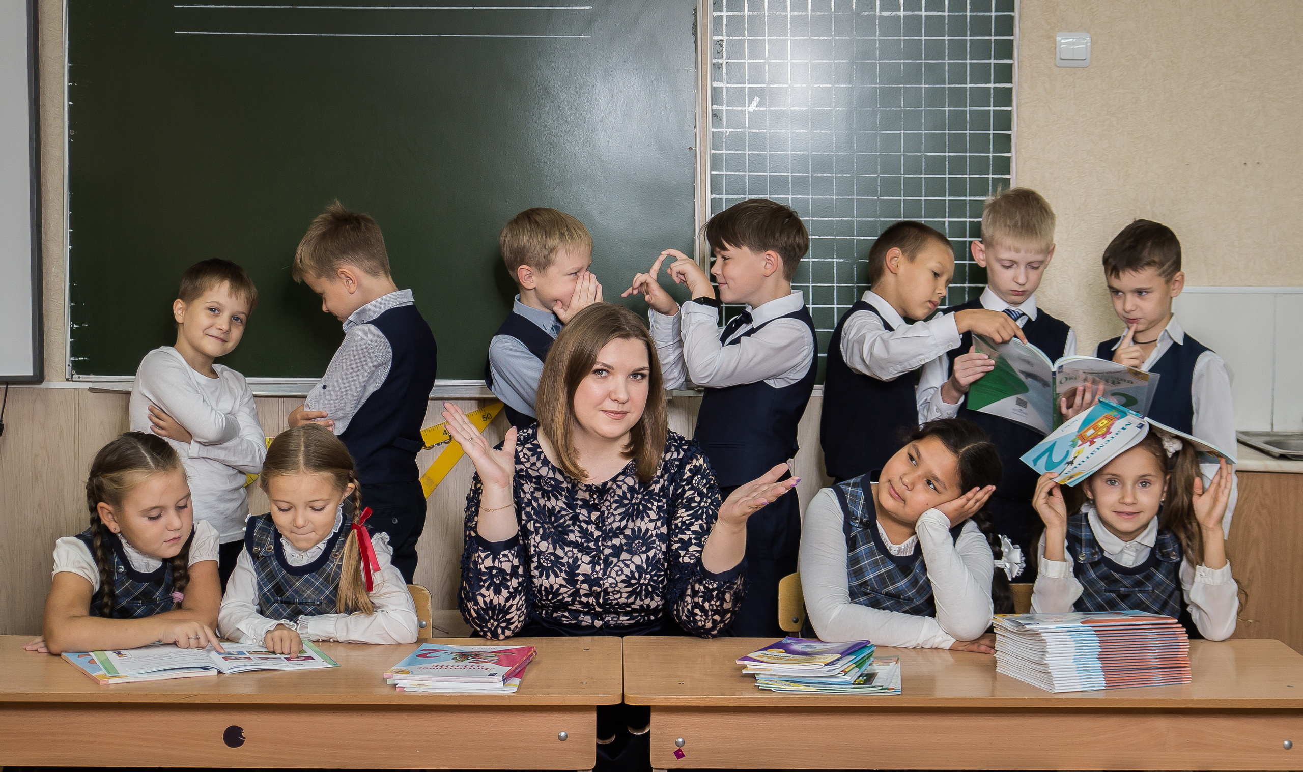 Школа № 37 2"В». Фотосъемка в детском саду и школе. Фотоальбомы и фотокниги ВЫПУСКНИК