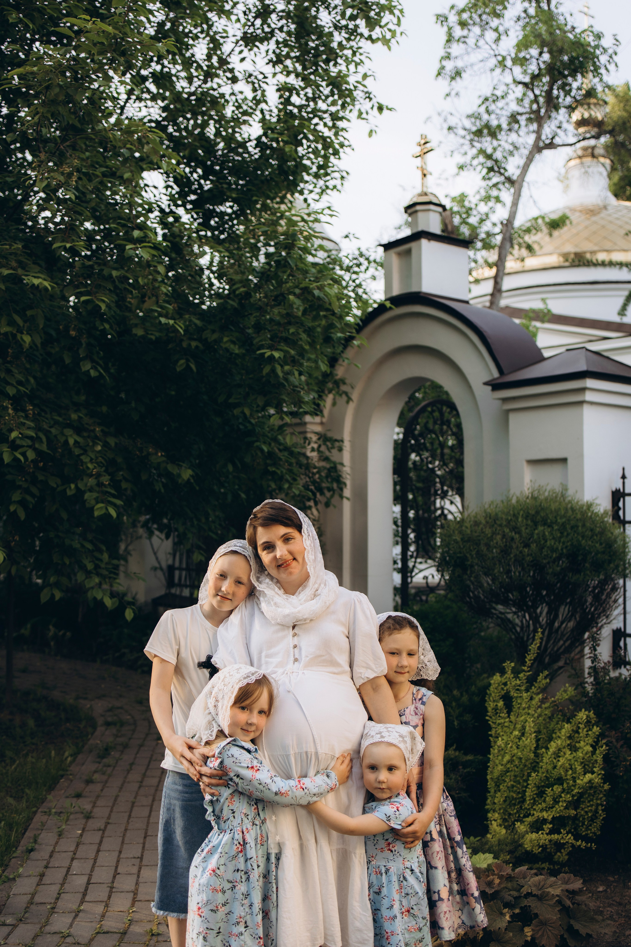 Фотосъемка для выставки (май, 2026 г.), с. Кутепо (Калужская обл.). Надежда Стар семейный и церковный фотограф в Жукове и Калужской области