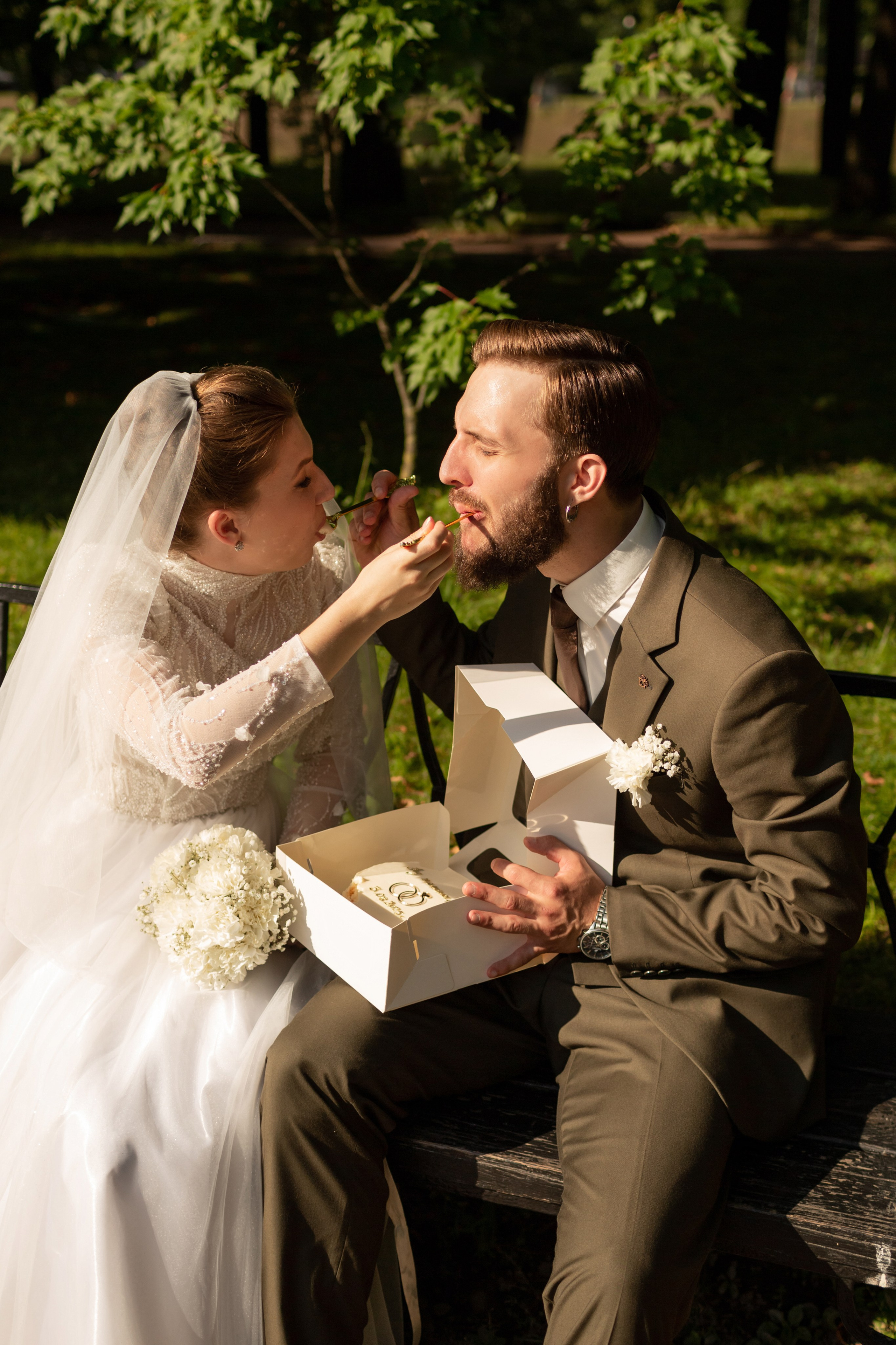 Свадебная фотопрогулка в Петербурге. Свадебный фотограф Кирилл Белый