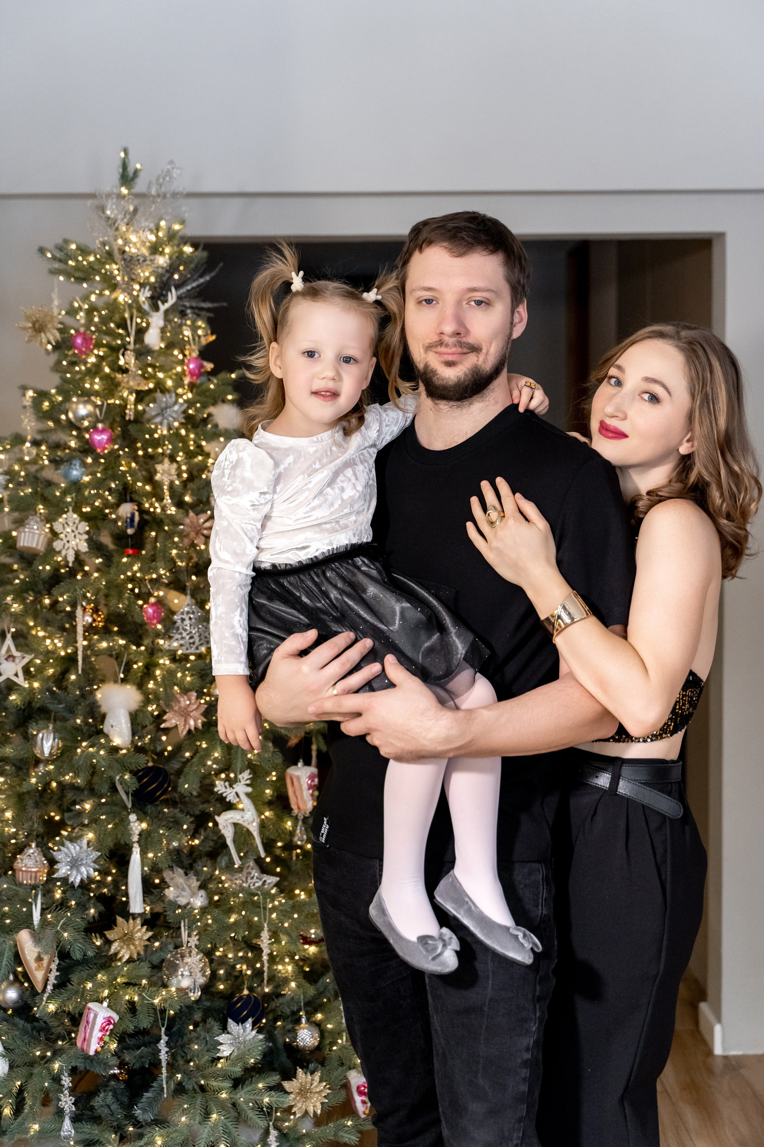 Домашняя семейная фотосессия в Москве, Домодедово, Видное, Бутово, Щербинка. Семейный фотограф Москва и Московская область. Семейная фотосессия на природе. Фотосессия детского праздника. Фотосессия юбилея. Фотосессия в день рождения. Фотограф на годик ребенку. Детский фотограф. Фоторепортаж семейного праздника. Детский фотограф Москва.