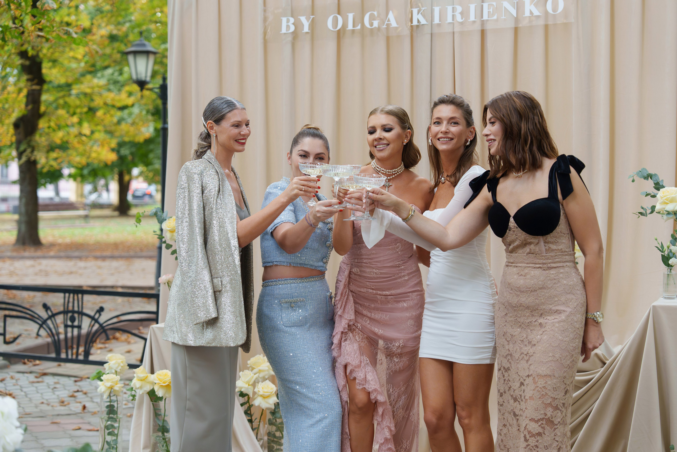 BY OLGA KIRIENKO. Свадебный и репортажный фотограф Элина Козырьянова