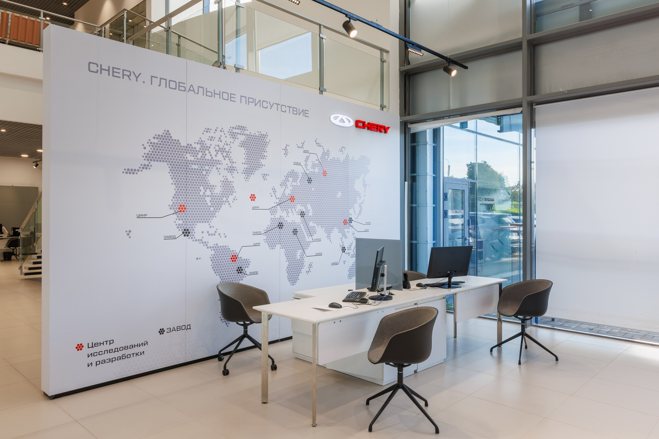 Фото для автомобильного дилерского центра в СПб