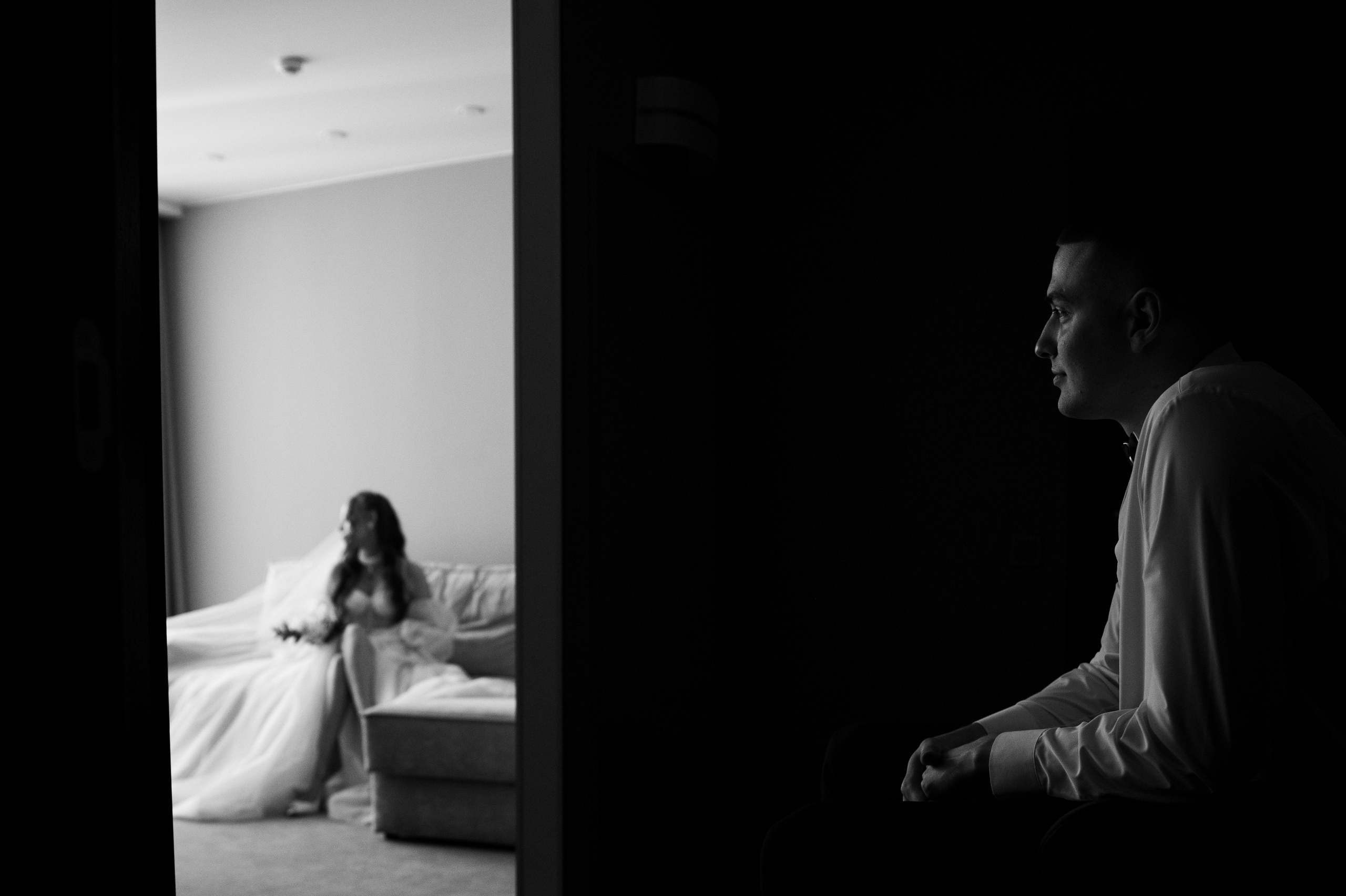 Никита и Виктория сборы и лавстори. Меня зовут Александр Литвинчук и я свадебный фотограф в Саратове