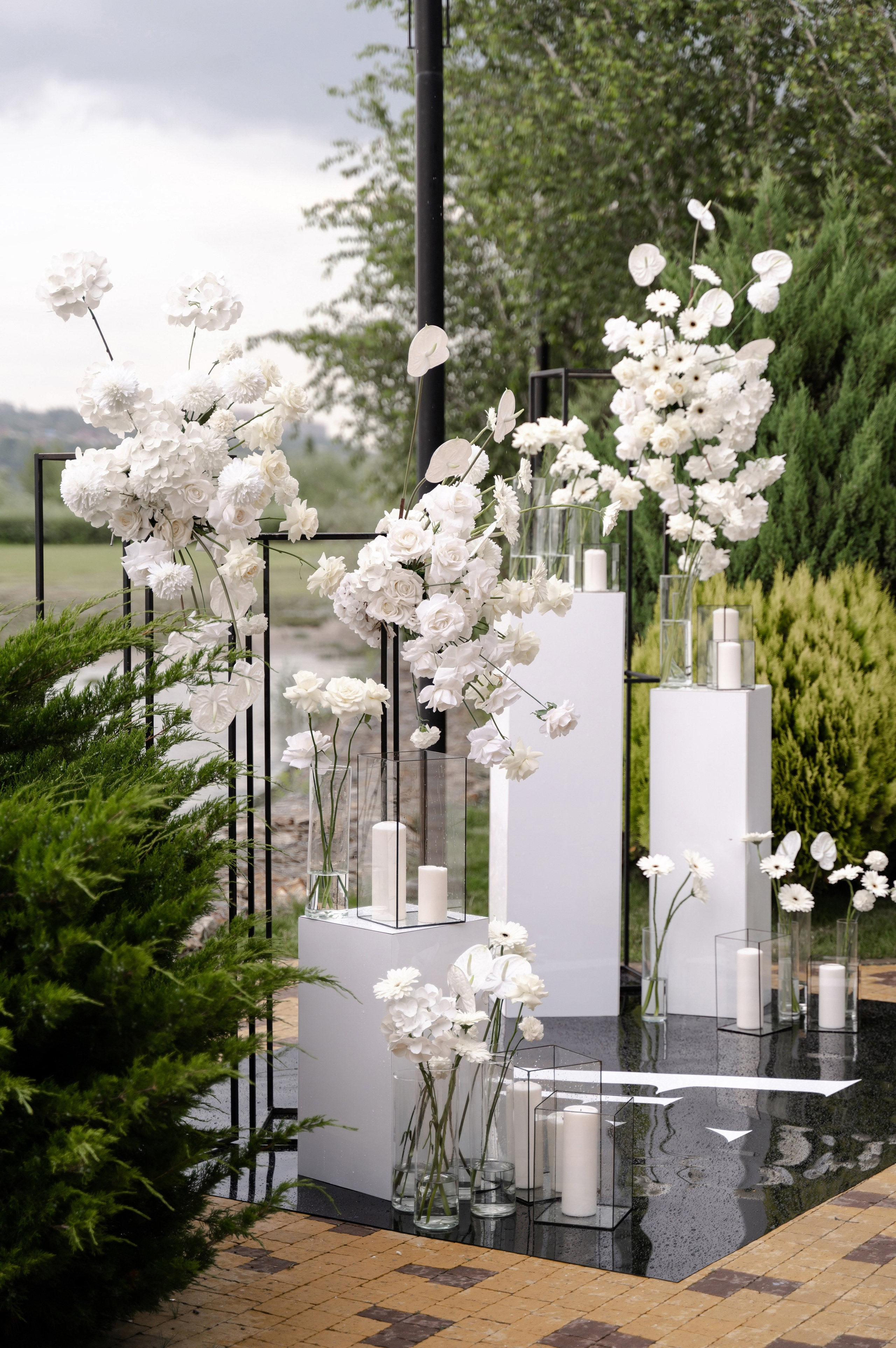 Свадебная фотосессия в отеле Hayat Regency Rostov. Свадебный фотограф в Ростове Максимов Максим