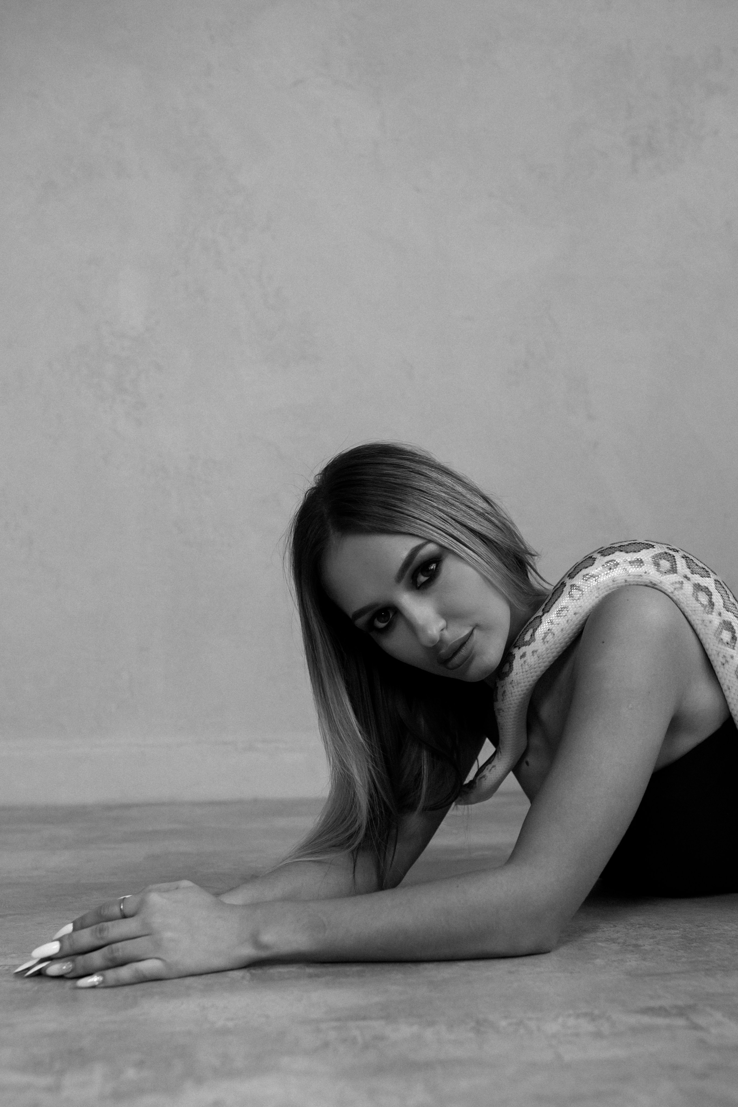 Фотосессии со змеей. Свадебный фотограф в Москве и Твери