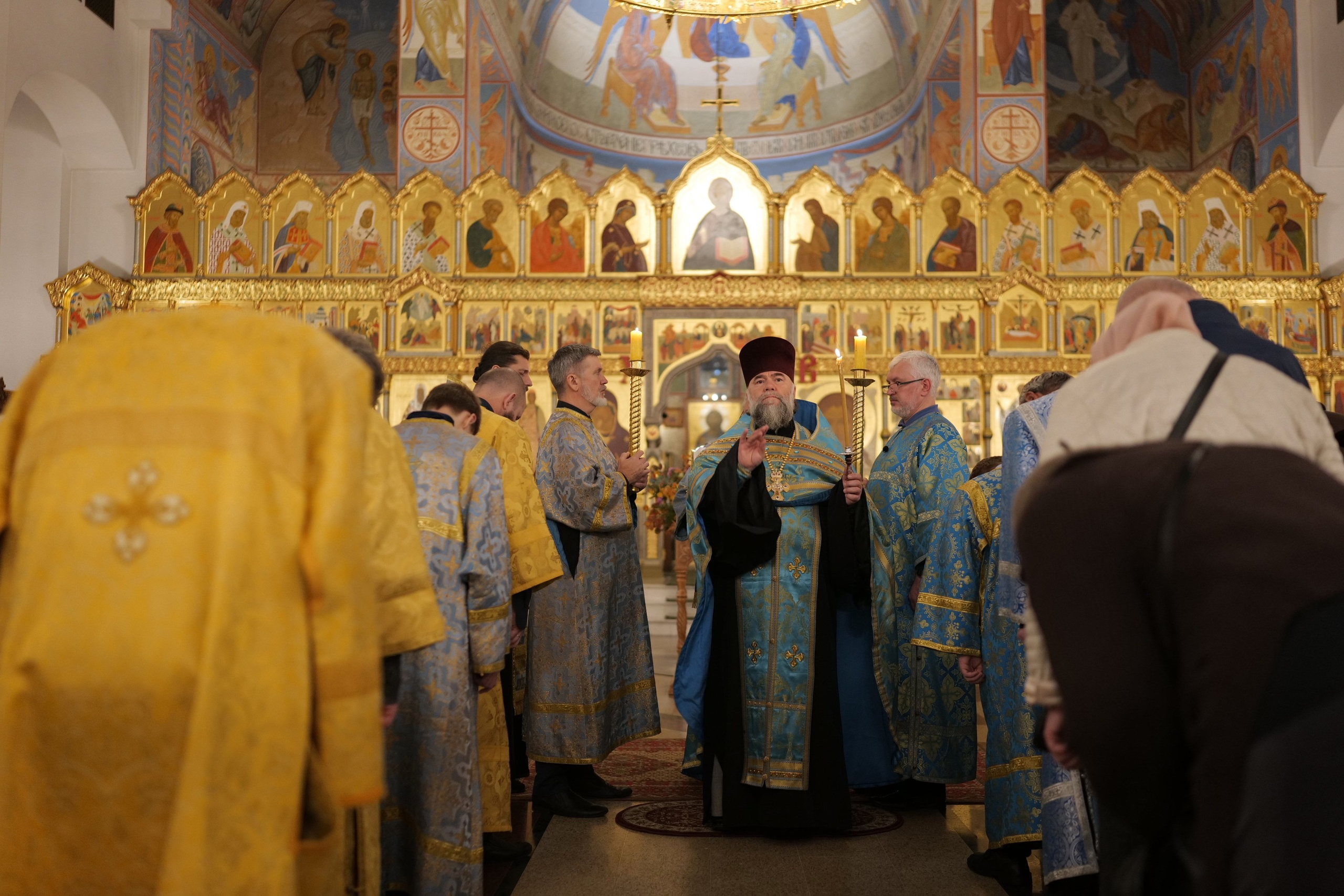 Всенощное бдение на Покров в храме прп. Андрея Рублева. Церковный фотограф