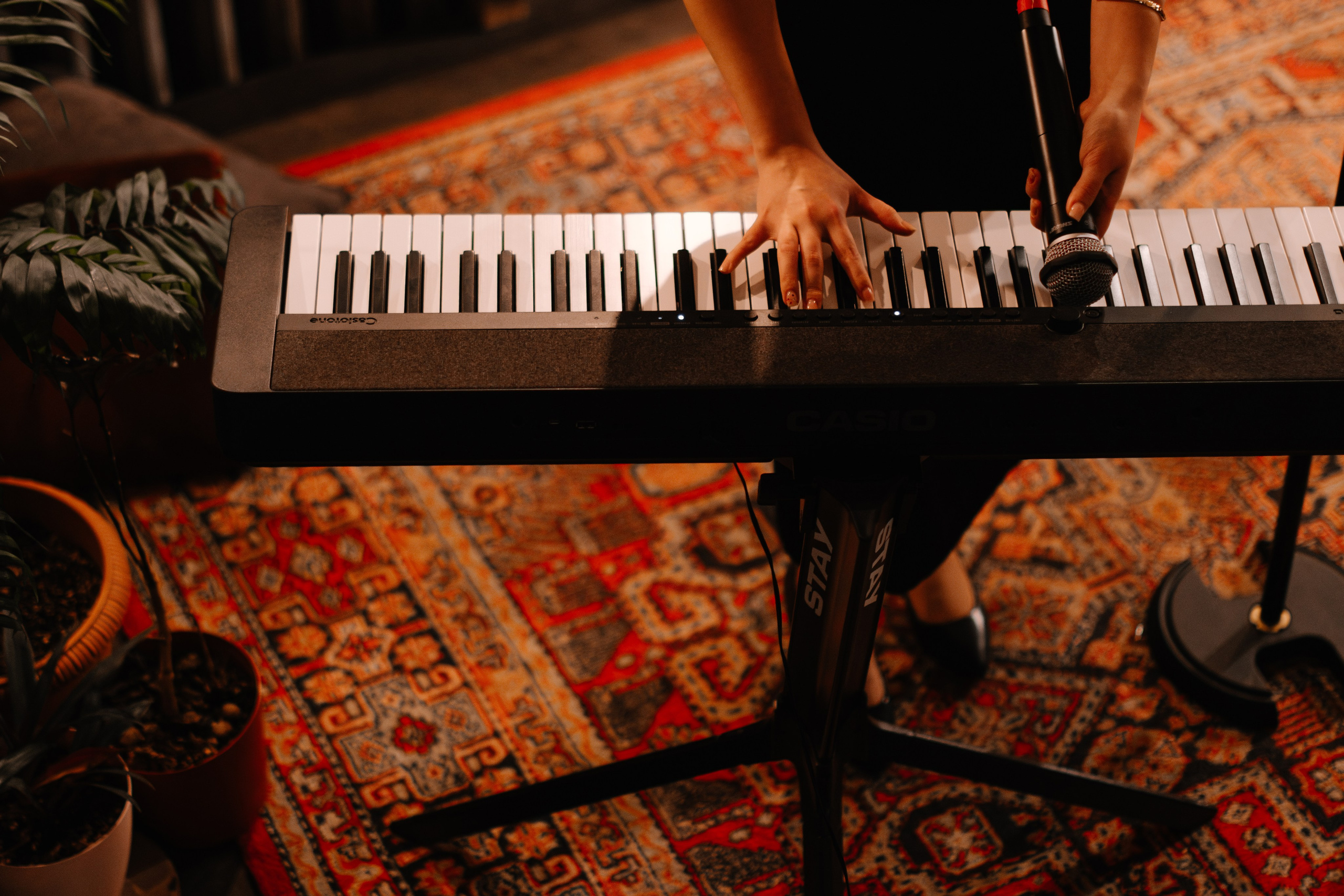 Квартирник MUZOTEKA: «Осенний ДеПесняк». Фотограф в Челябинске Любовь Денисенко