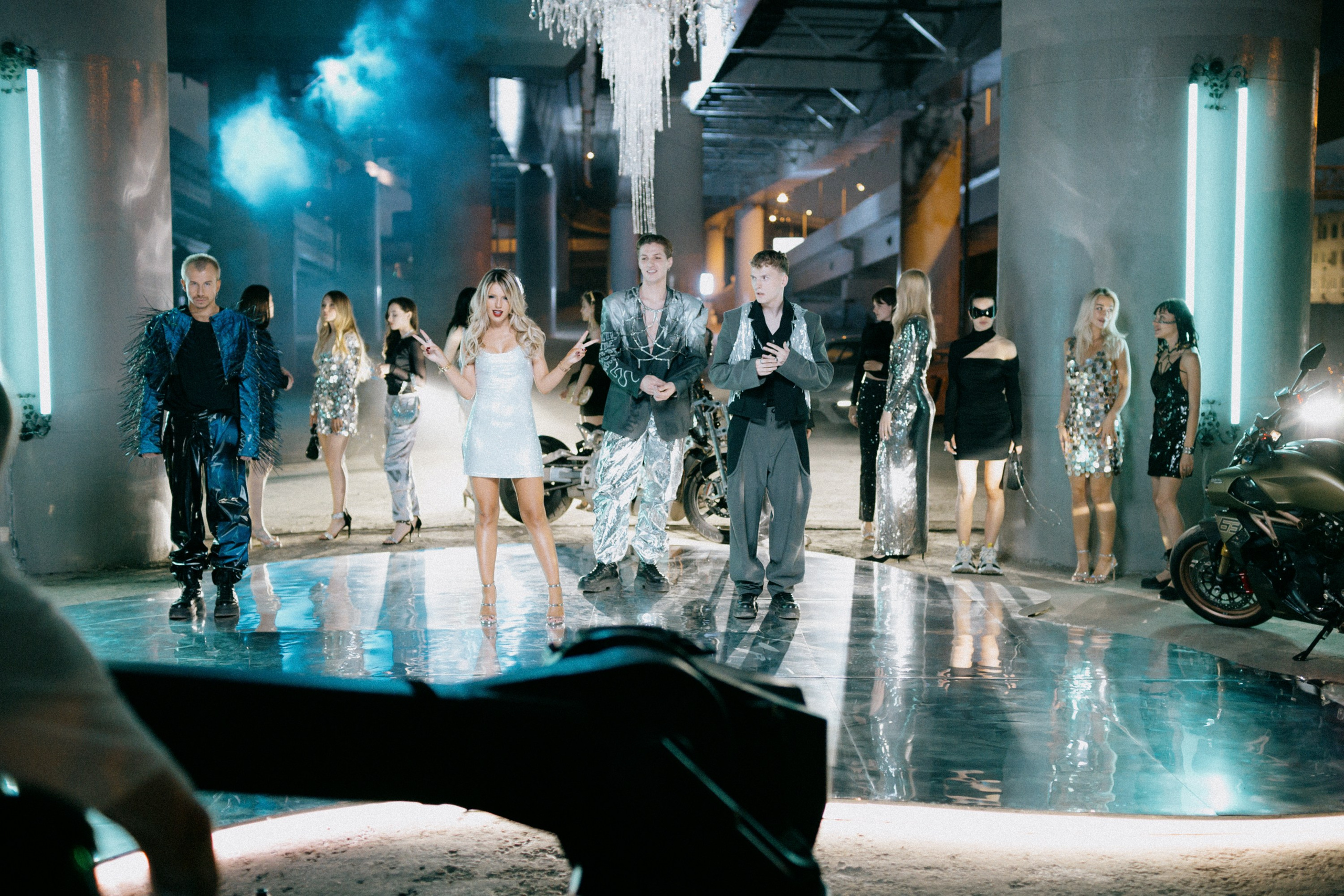 BACKSTAGE Люся Чеботина «За бывшего». Бэкстейдж и репортажный фотограф в Москве Артем Онацко