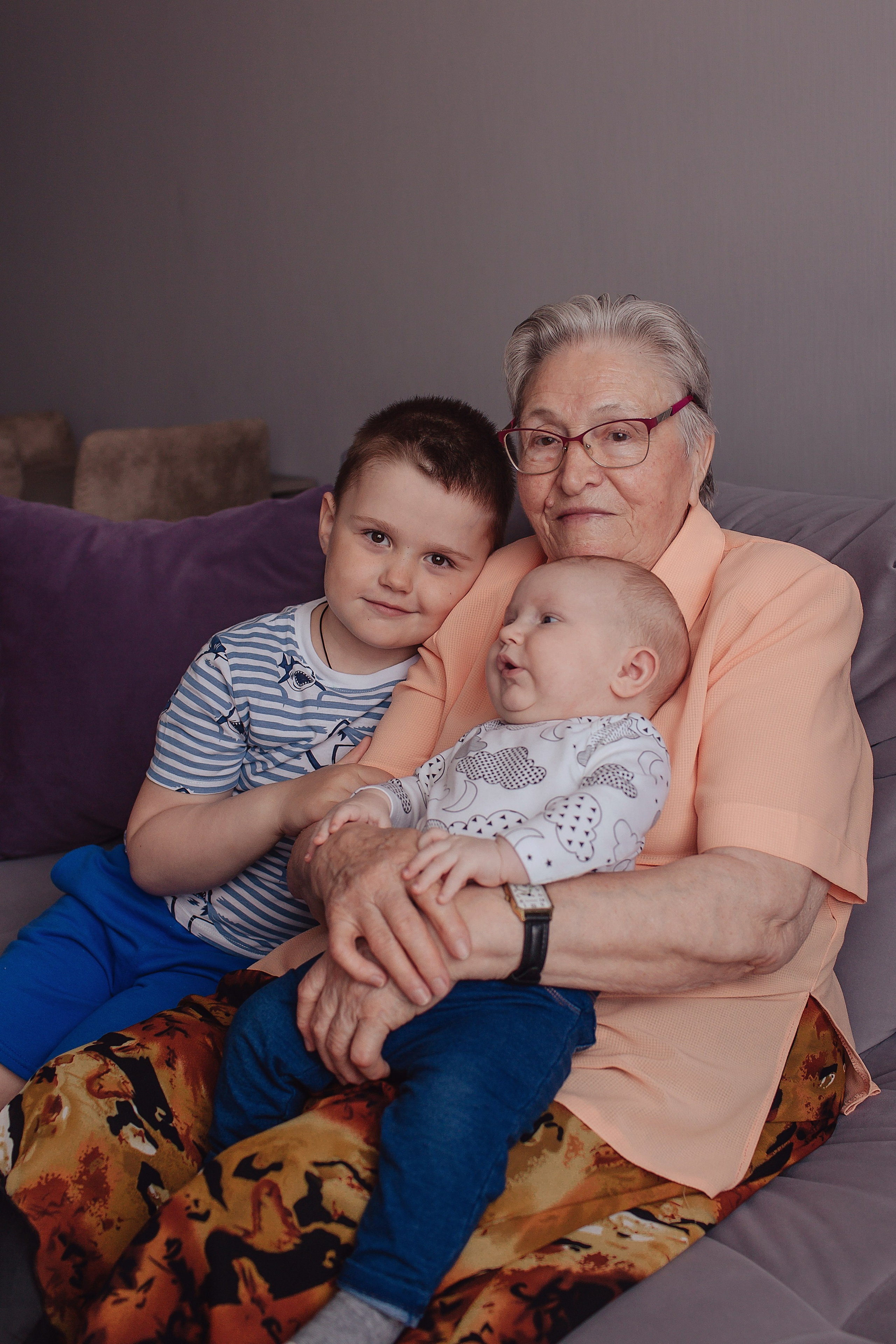 Четыре поколения. Домашнее. Свадебный и семейный фотограф Спб Бошман Ирина