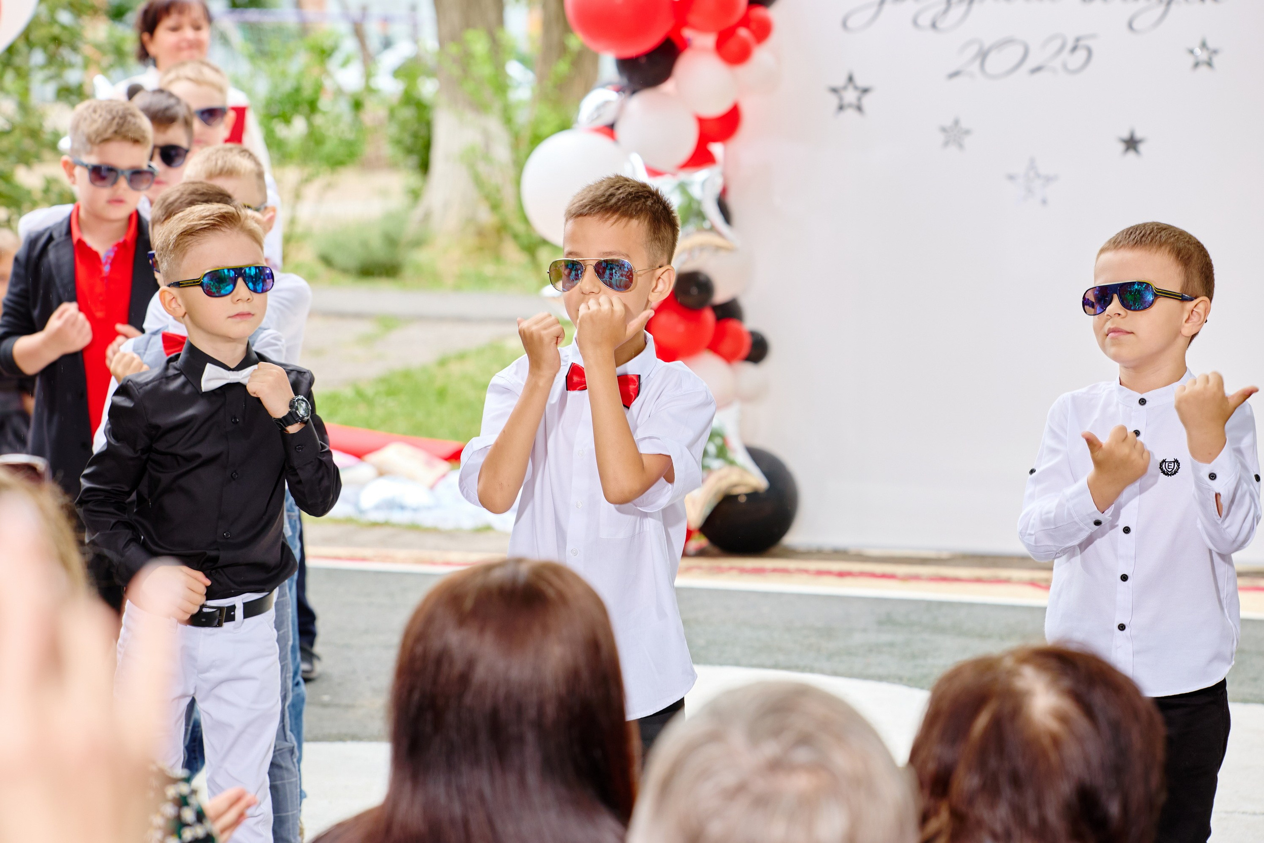 Выпускной 45 сад. Фотограф Выпускные альбомы Таганрог Сергей Коробченко