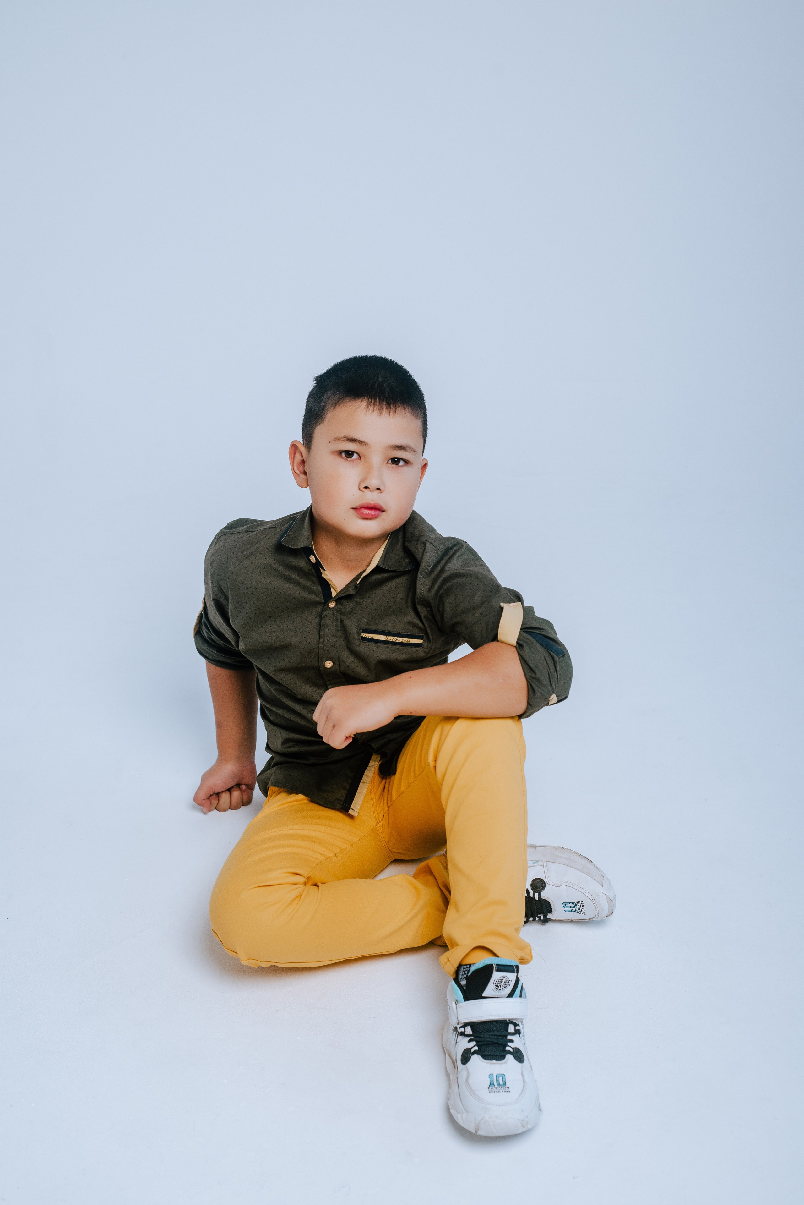 4Б — школа № 1. Фотограф Ярмишко Дарья. Выпускные фотокниги