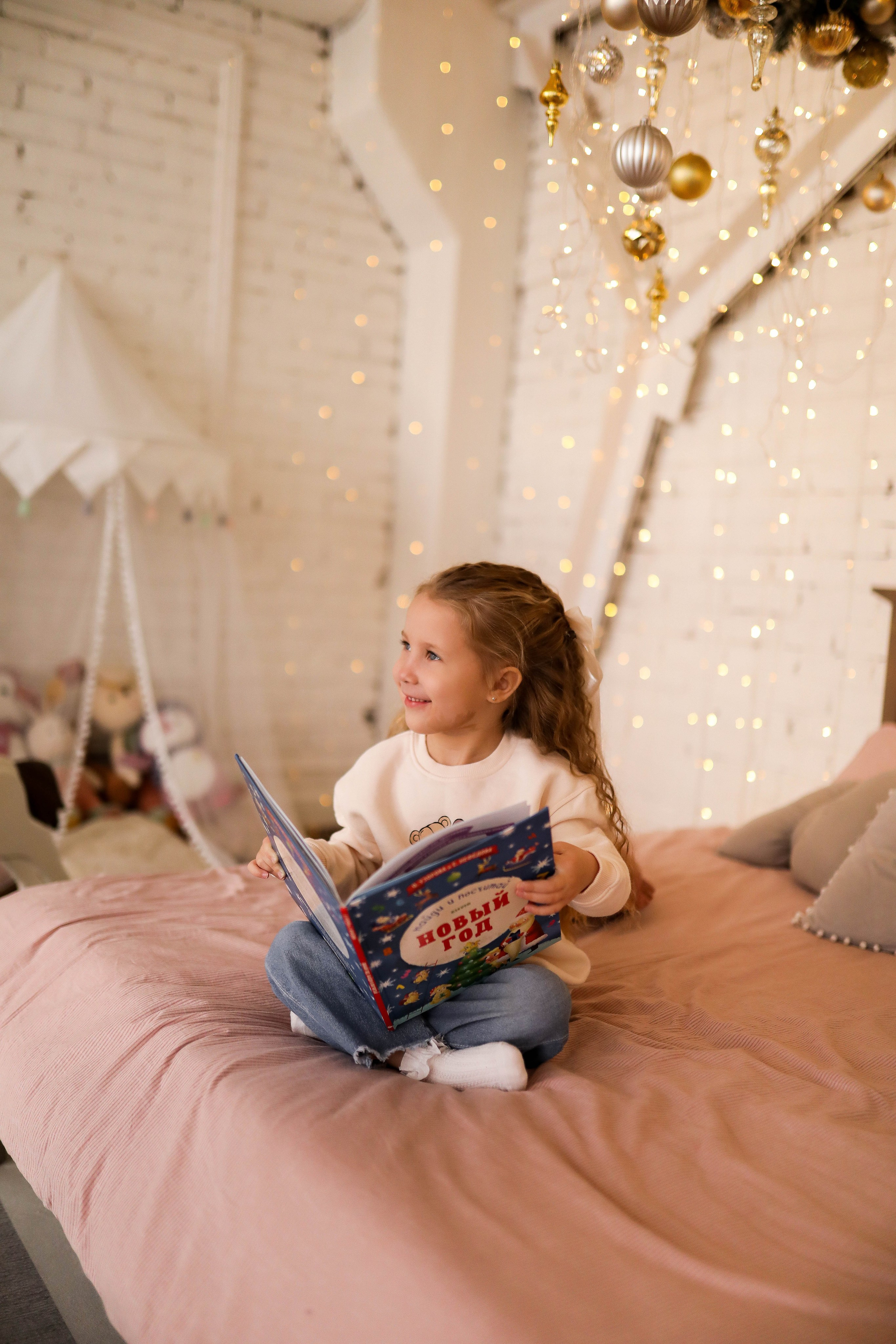 Семейная съёмка в зале вайт и Флет. ФОТОГРАФ ХАБАРОВСК АНАСТАСИЯ РАЧЕНКОВА