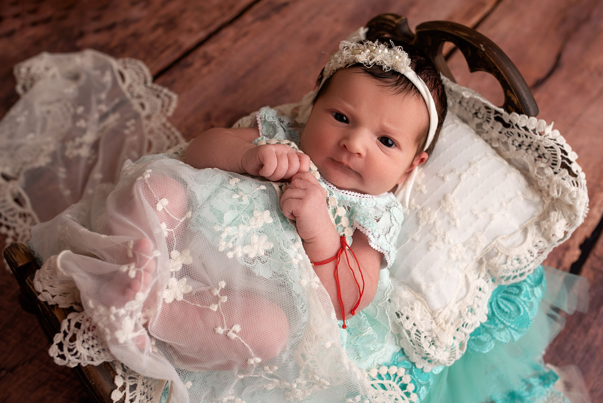 Новорождённые девочки. Детский фотограф новорождённых в Минске Боровик Екатерина