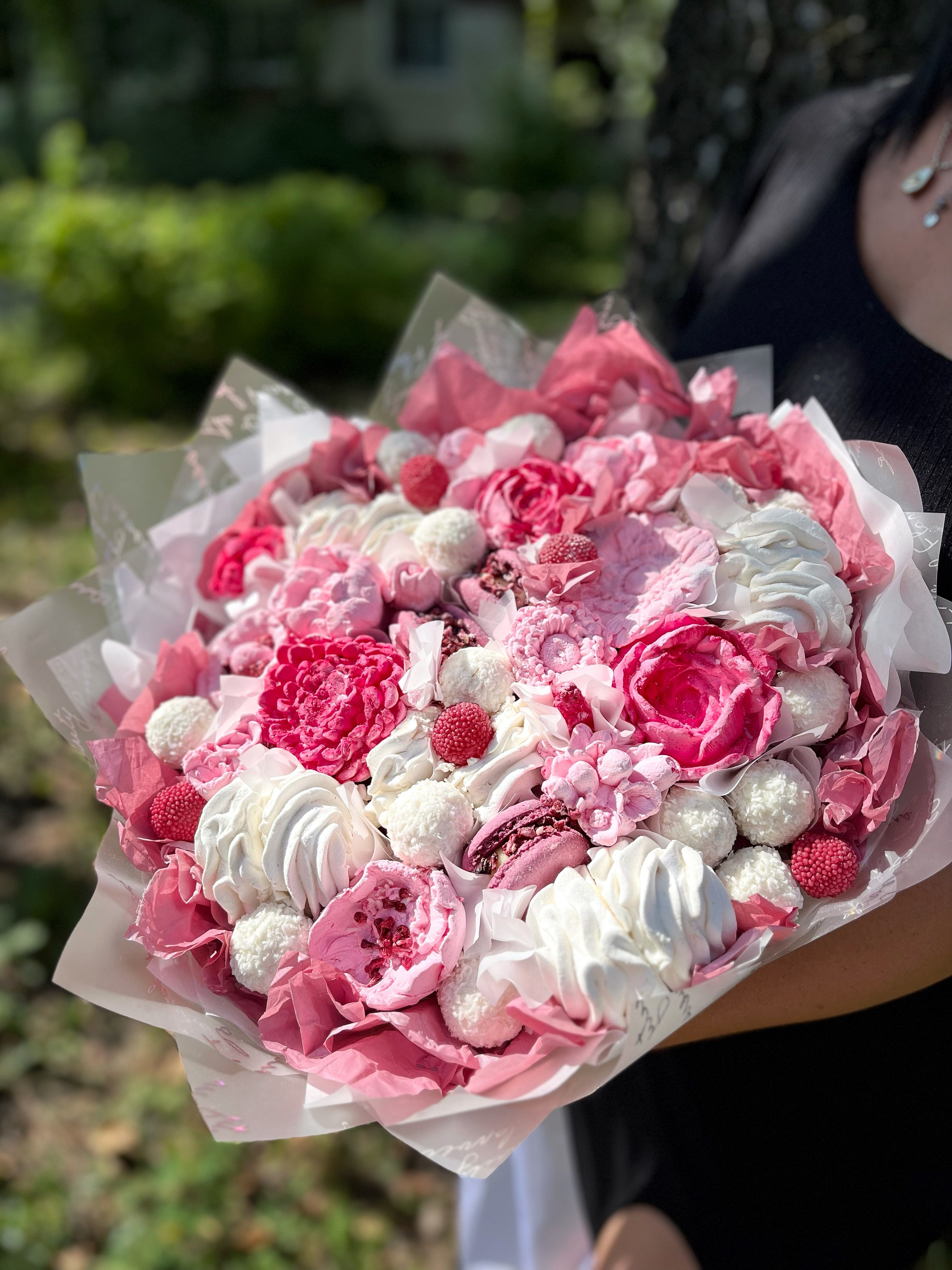 Сладкие. Выездной кейтеринг, съедобные букеты, торты и сладости на заказ