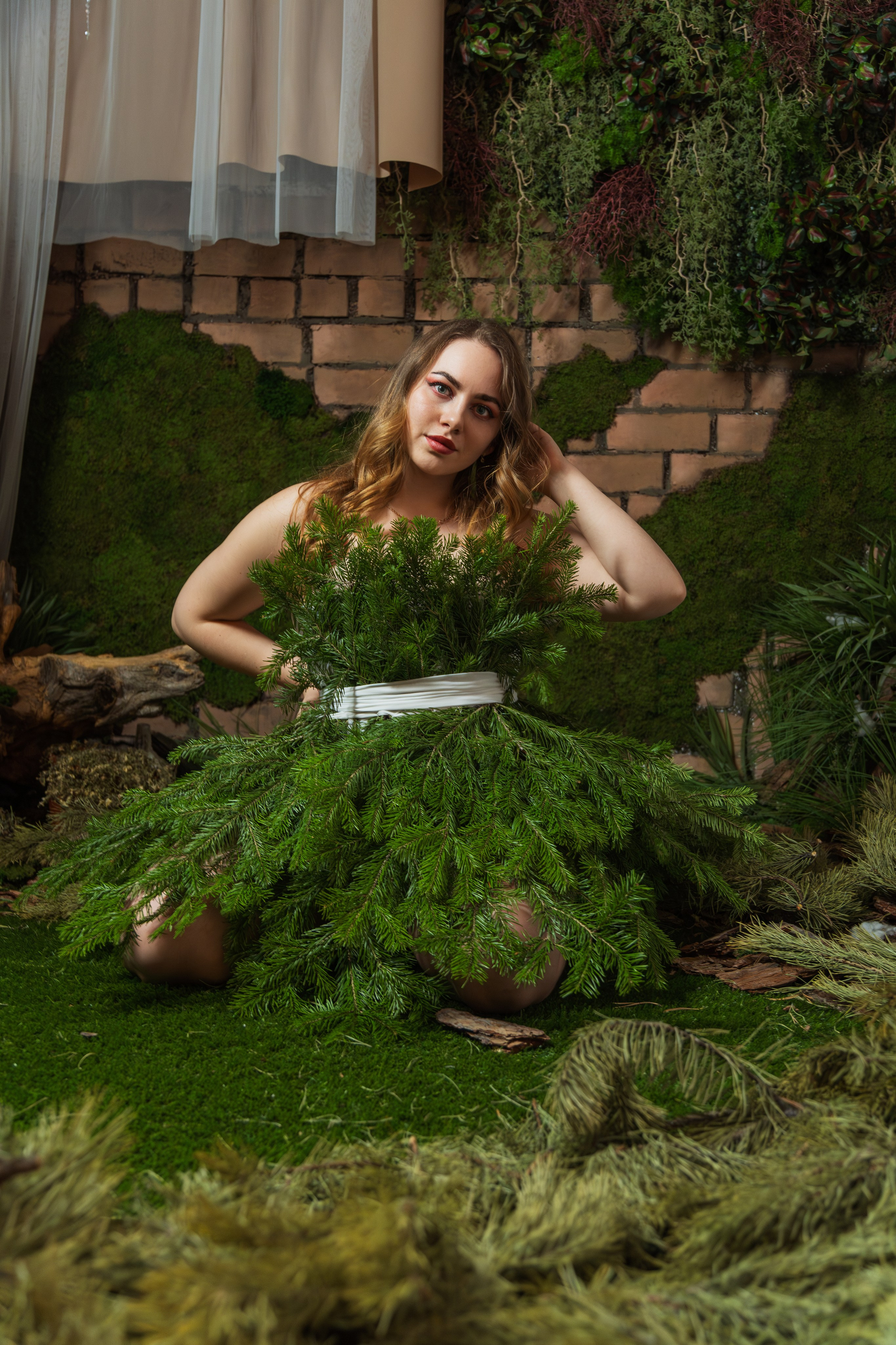 Виктория в пихтовом платье. Портретный, репортажный и свадебный фотограф в Екатеринбурге Денис Южаков