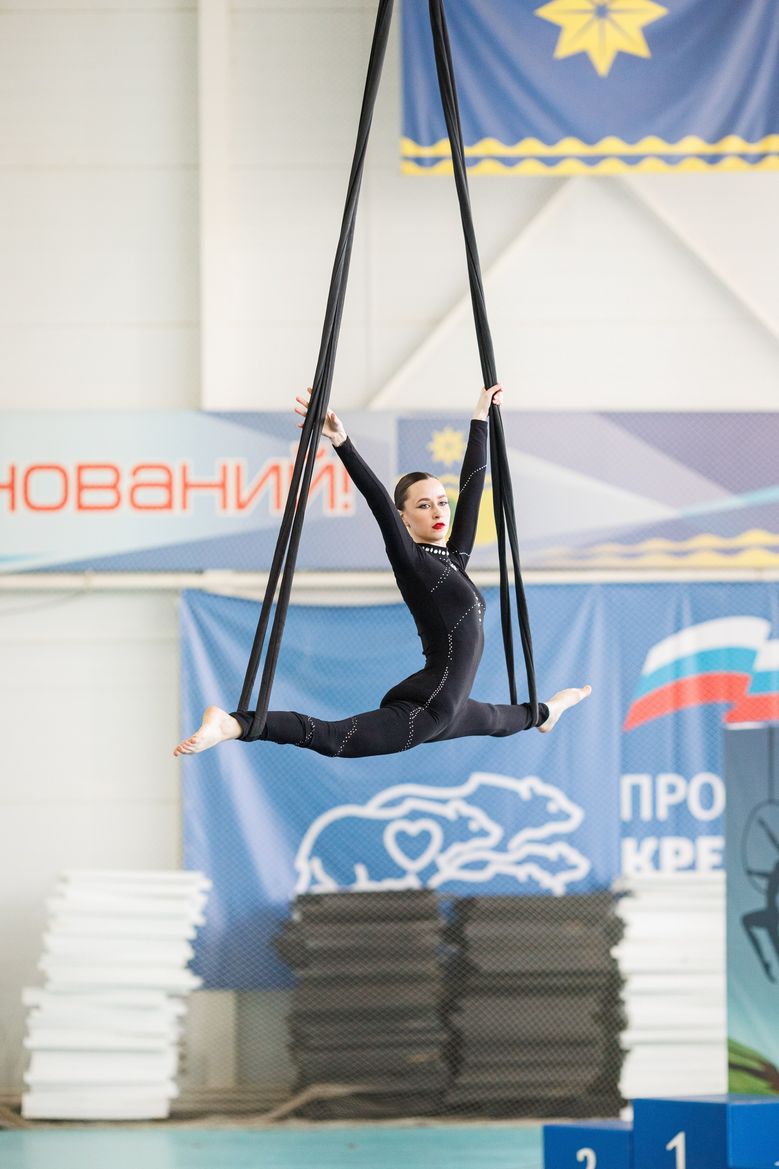 Воздушная гимнастика. Фотограф Шейдаев Эмин г. Волгоград