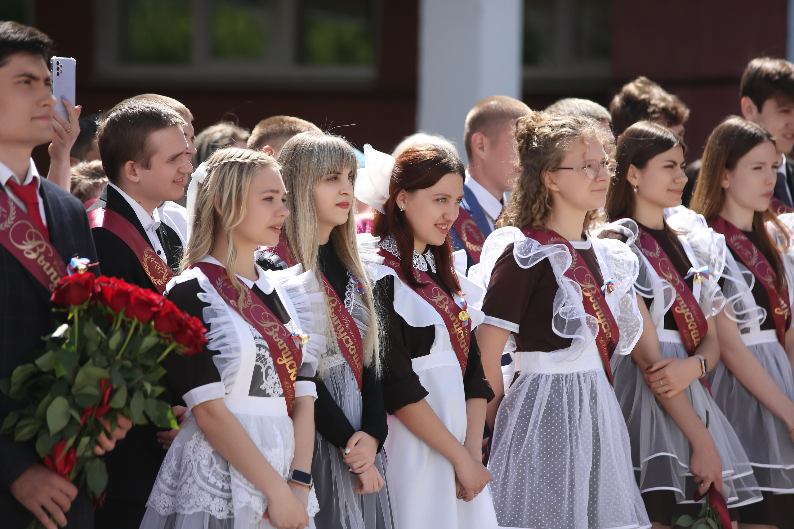 ЛИНЕЙКА «ПОСЛЕДНИЙ ЗВОНОК» 9 ШКОЛА 2024 г МЦЕНСК. ТВОЙ АЛЬБОМ / ТВОИ ПРАВИЛА