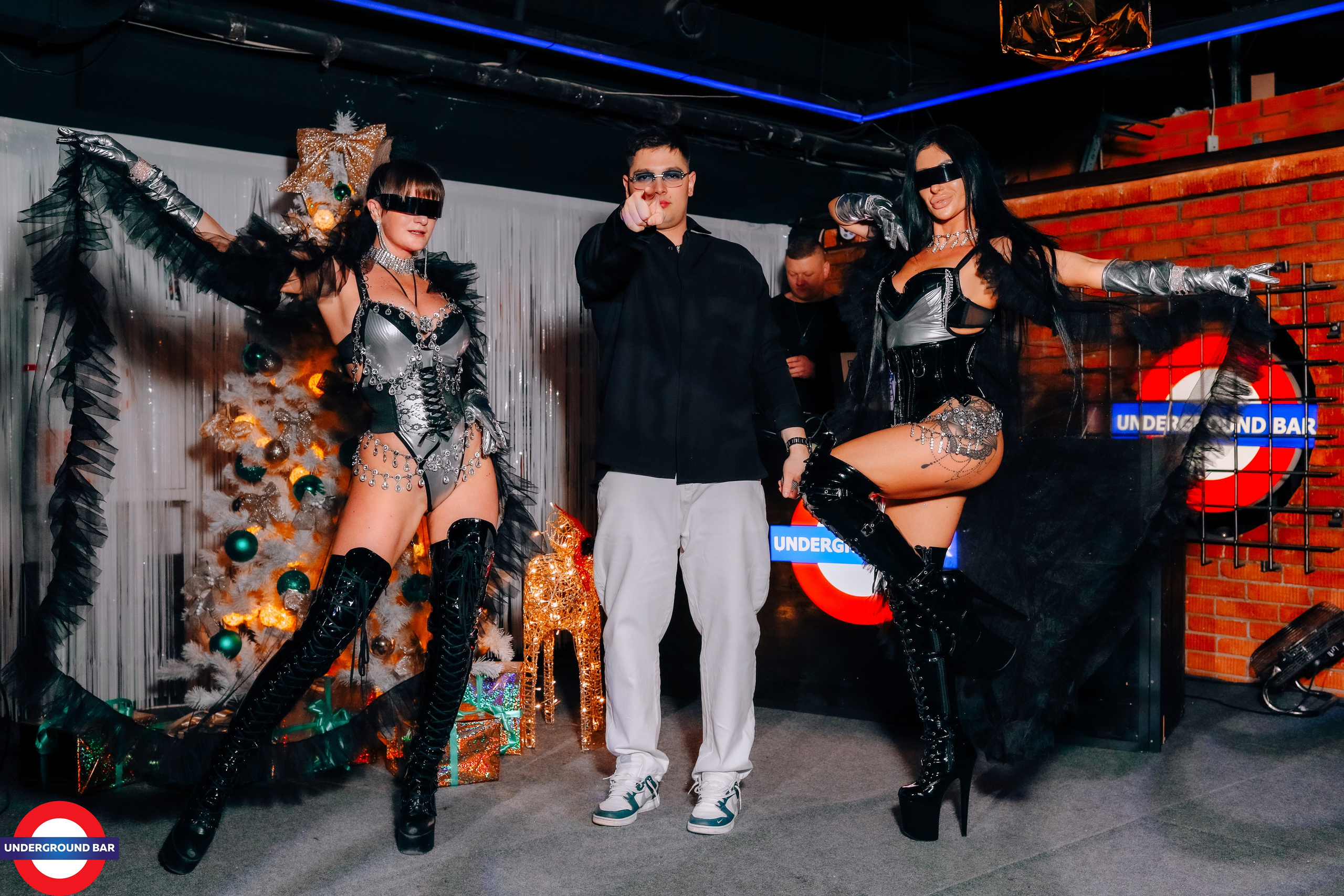 Ночной клуб. Max Vegas