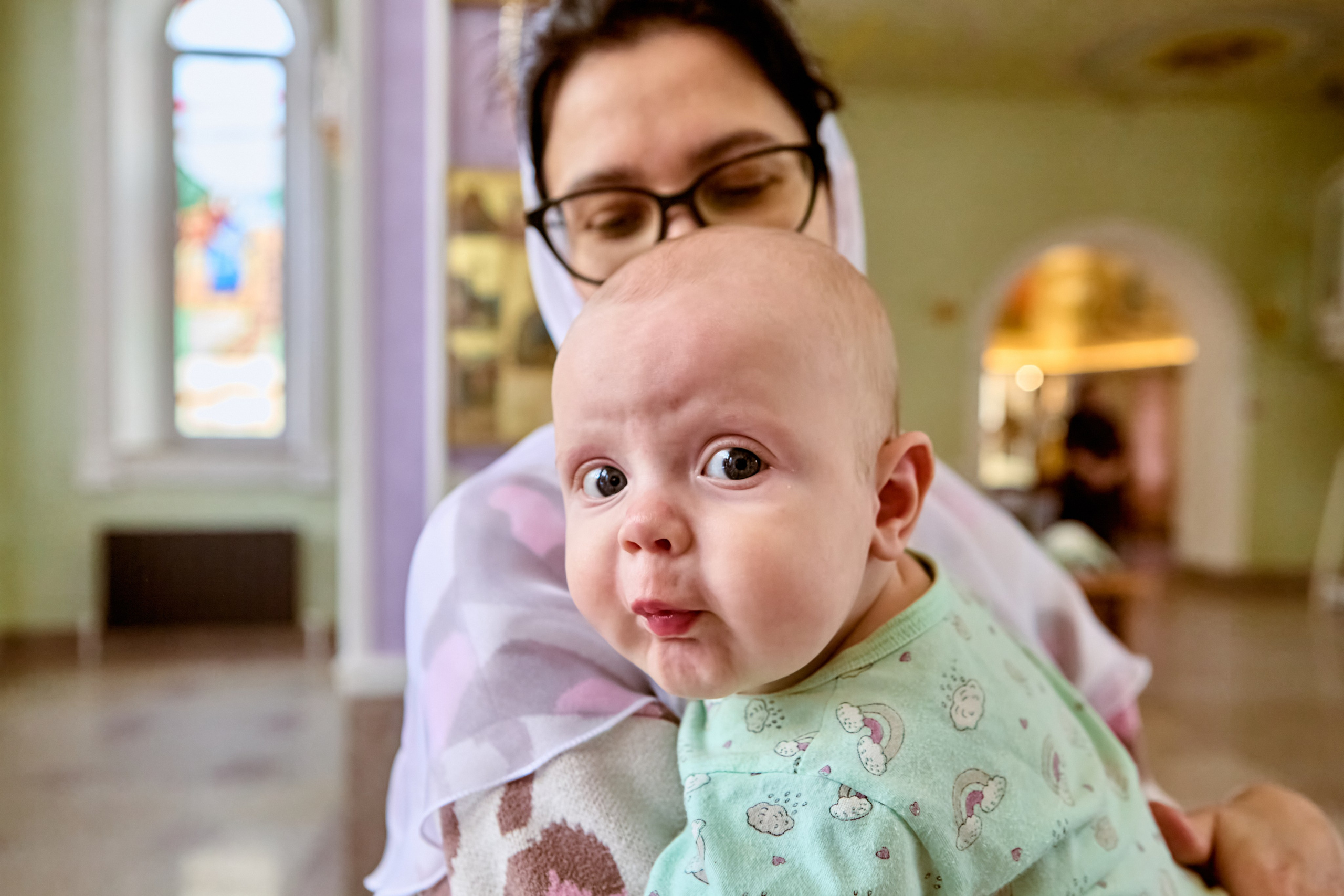 Таинство Крещения — праздник света и духовного рождения, отражённый в трогательных портретах. Православный фотограф Николай Голованов