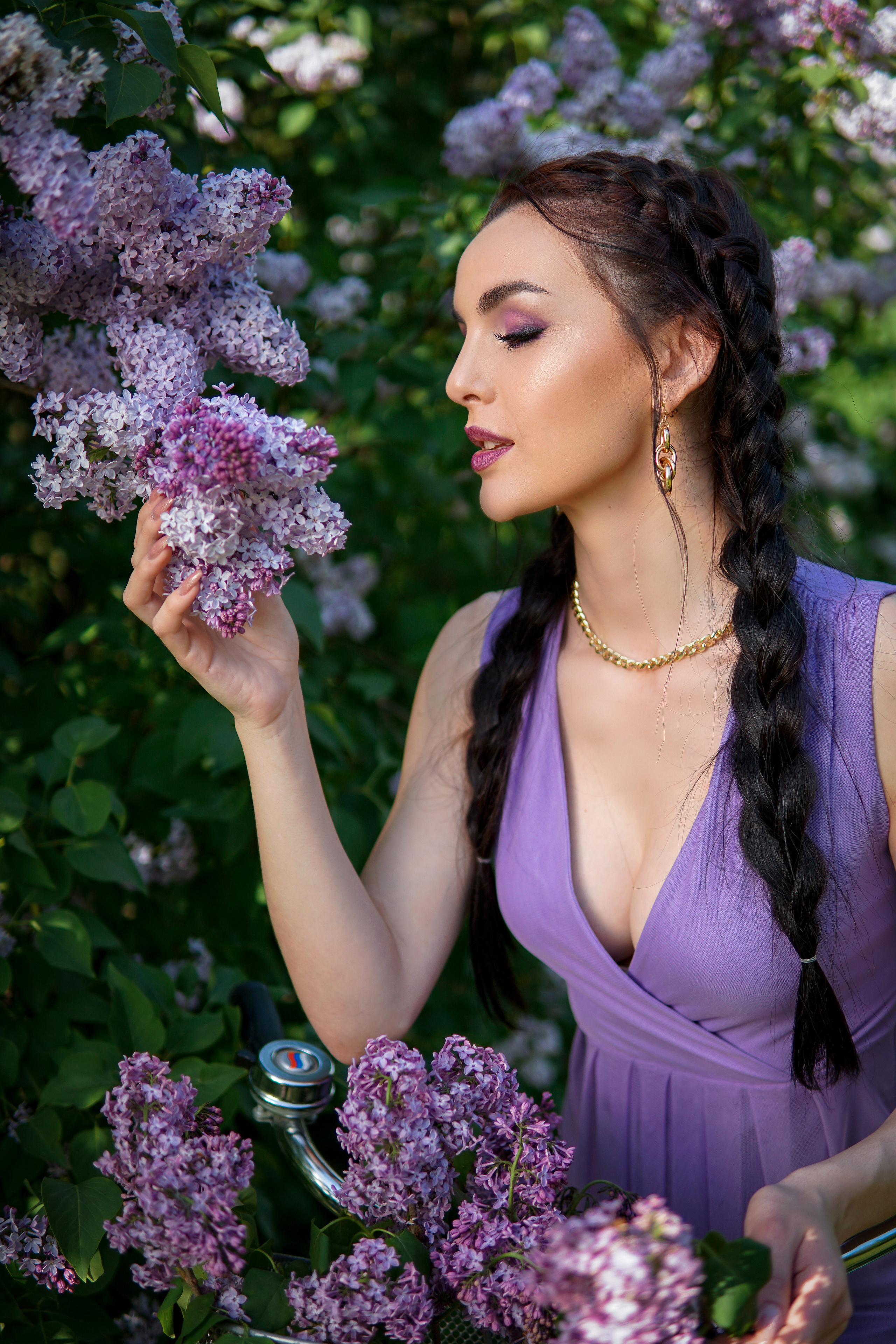 В сирени. Фотограф в Краснодаре и Краснодарском крае Елена Быкова