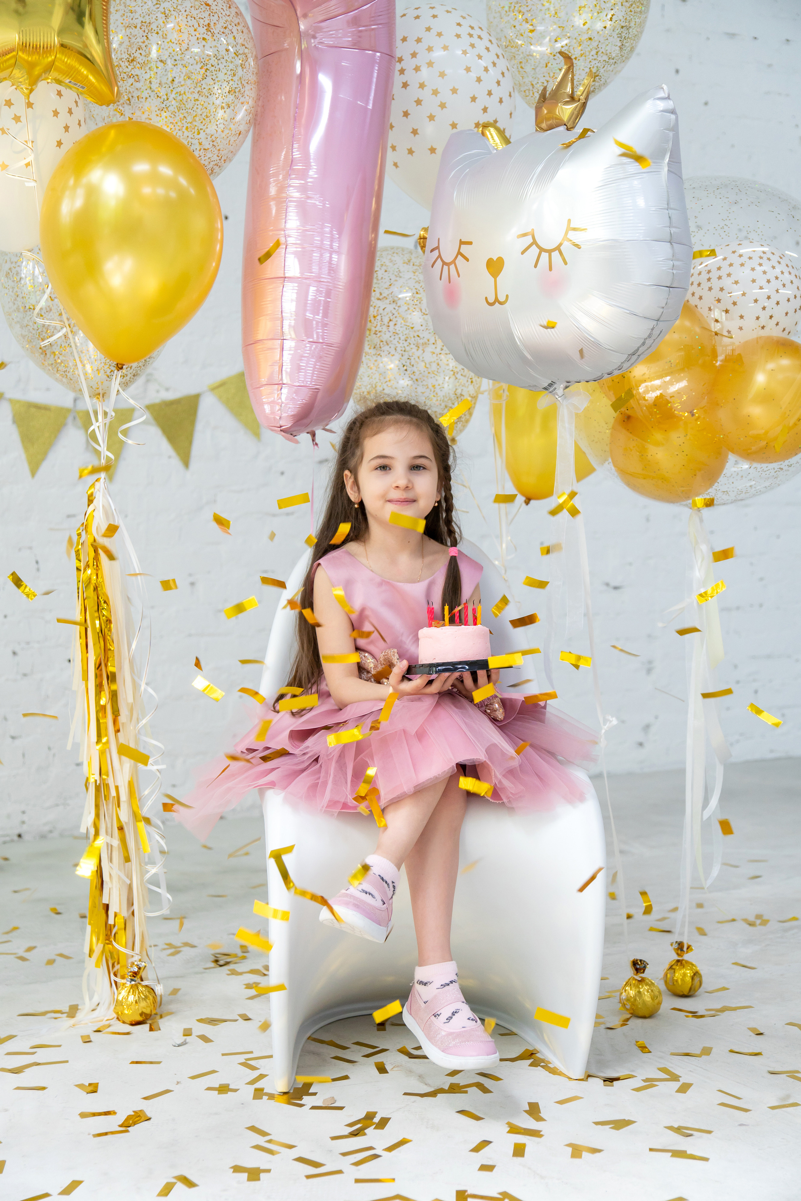 Съёмка ко дню рождения в студии. Фотограф в Краснодаре и Краснодарском крае Елена Быкова