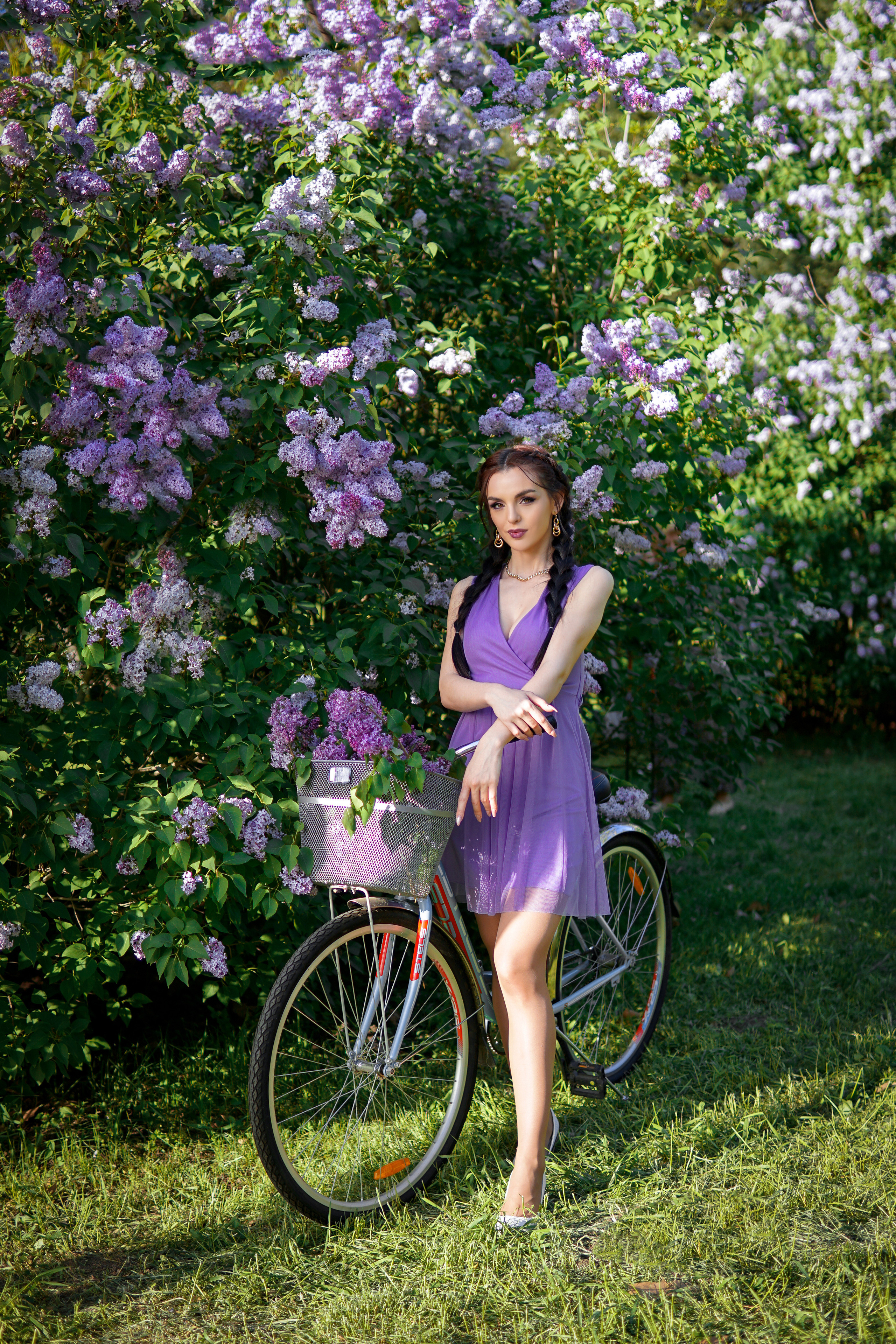 В сирени. Фотограф в Краснодаре и Краснодарском крае Елена Быкова