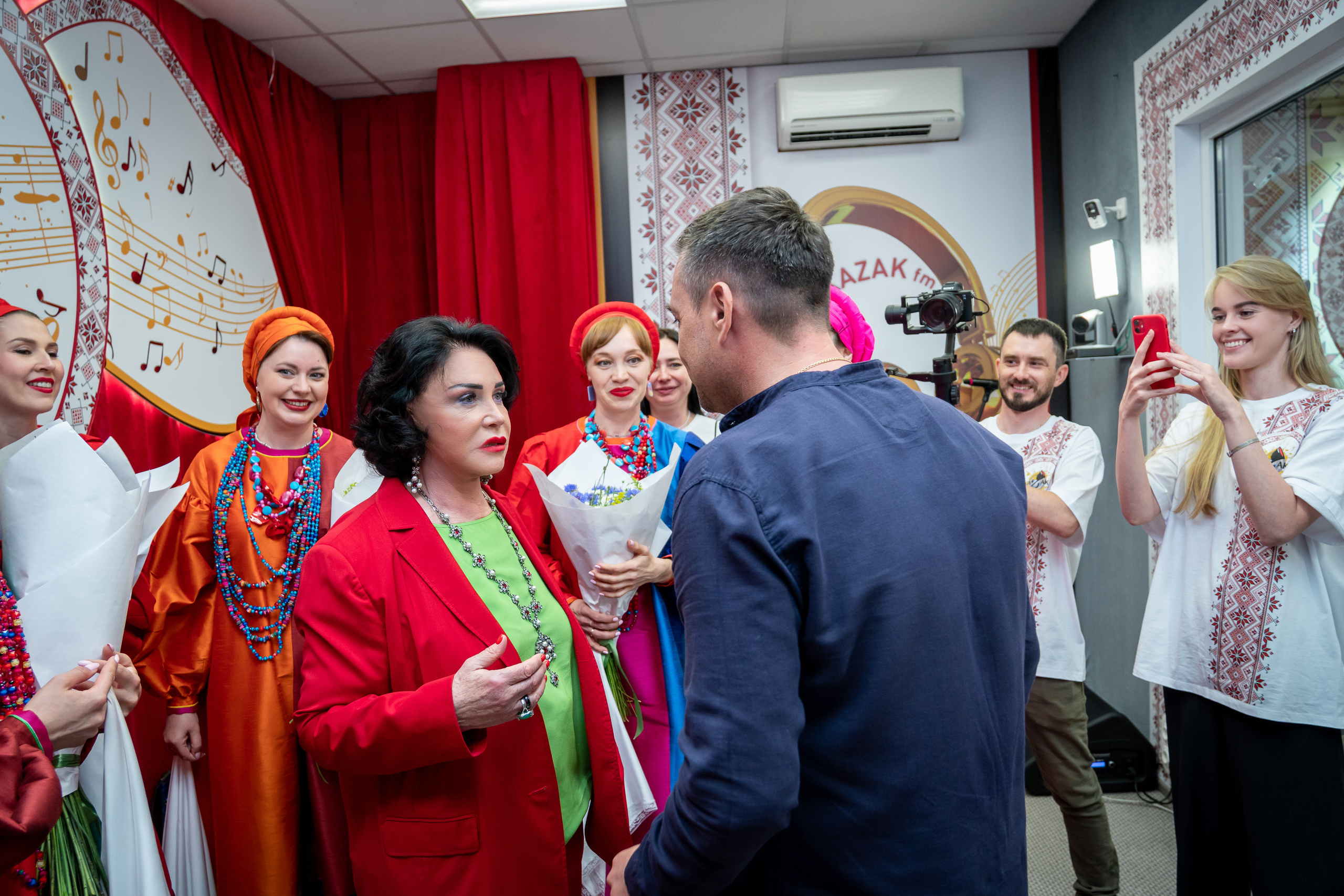 Надежда Бабкина в эфире радио Казак FM. Фотограф в Краснодаре и Краснодарском крае Елена Быкова