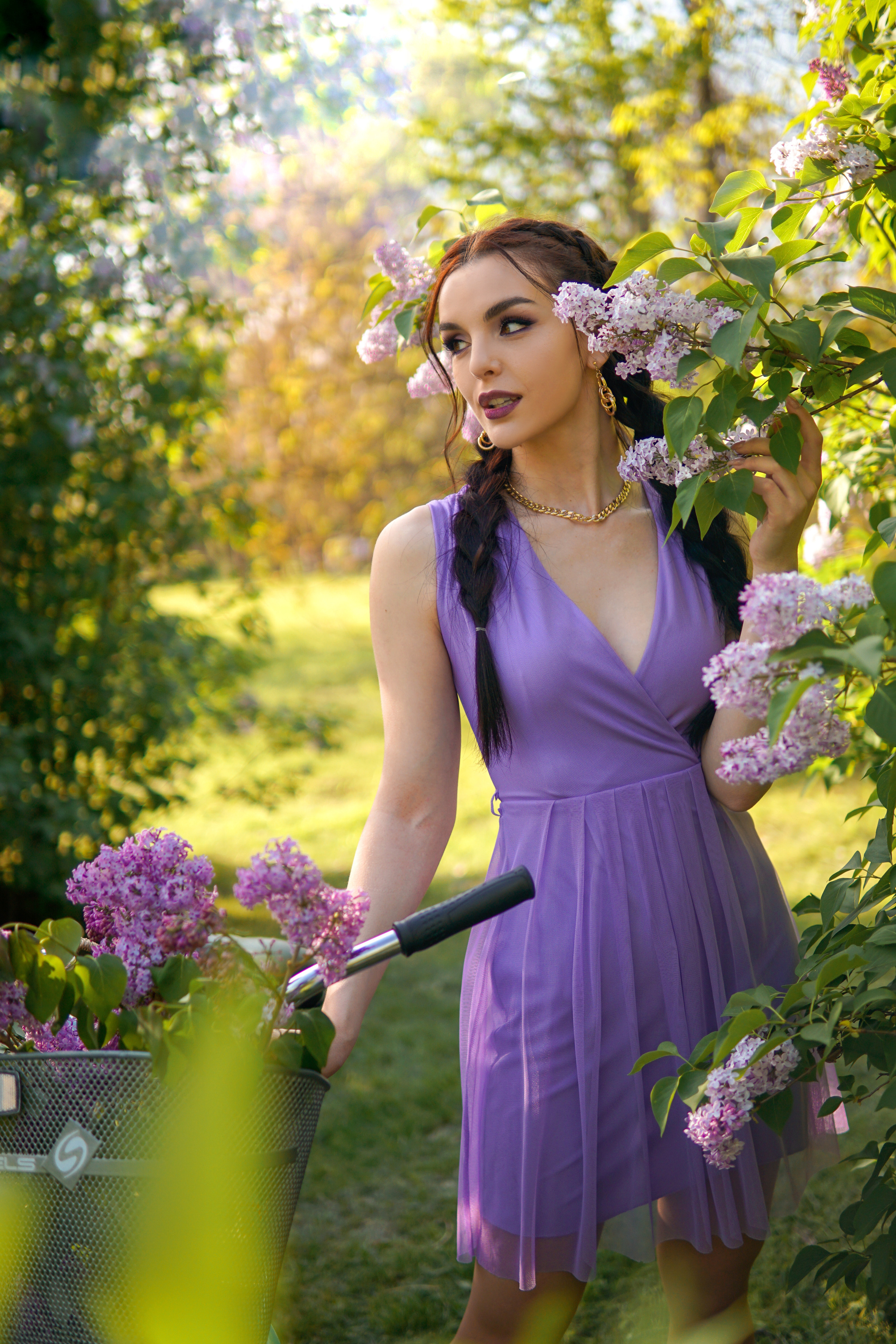 В сирени. Фотограф в Краснодаре и Краснодарском крае Елена Быкова