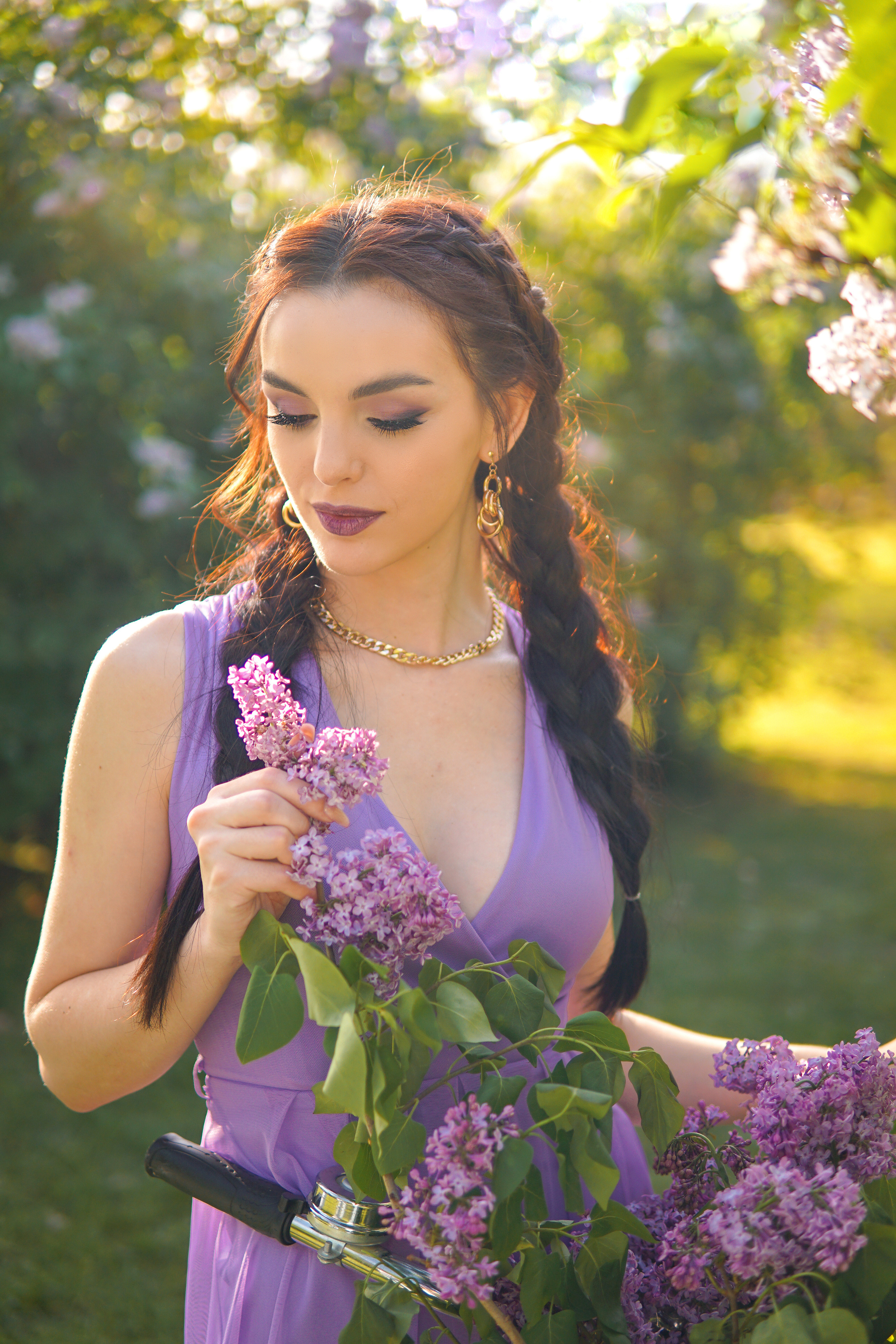 В сирени. Фотограф в Краснодаре и Краснодарском крае Елена Быкова