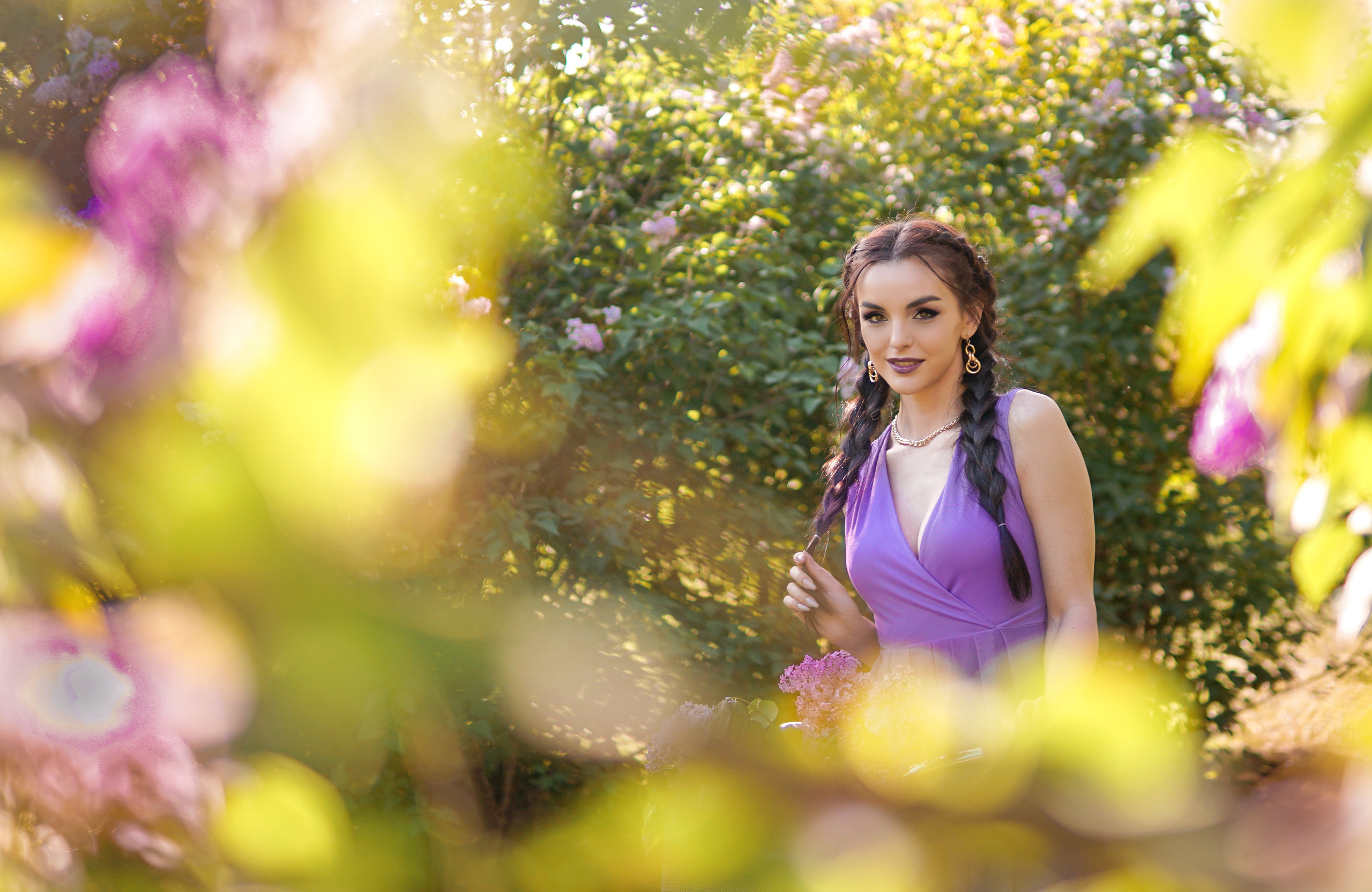 В сирени. Фотограф в Краснодаре и Краснодарском крае Елена Быкова