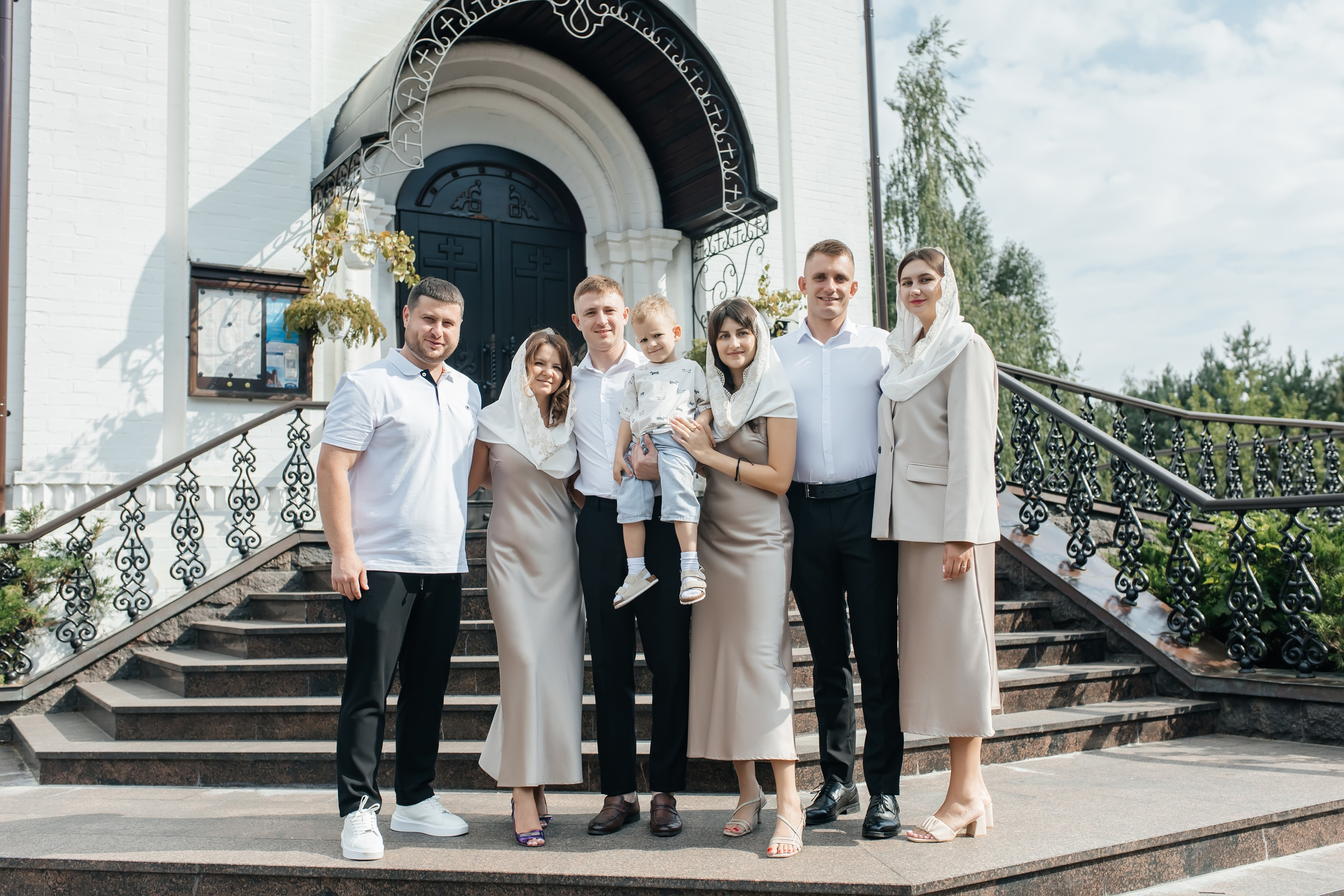 Крещение Гордея в Храме Уара в Вешках. Фотограф на крещение и венчание Москва  Надежда Баланина