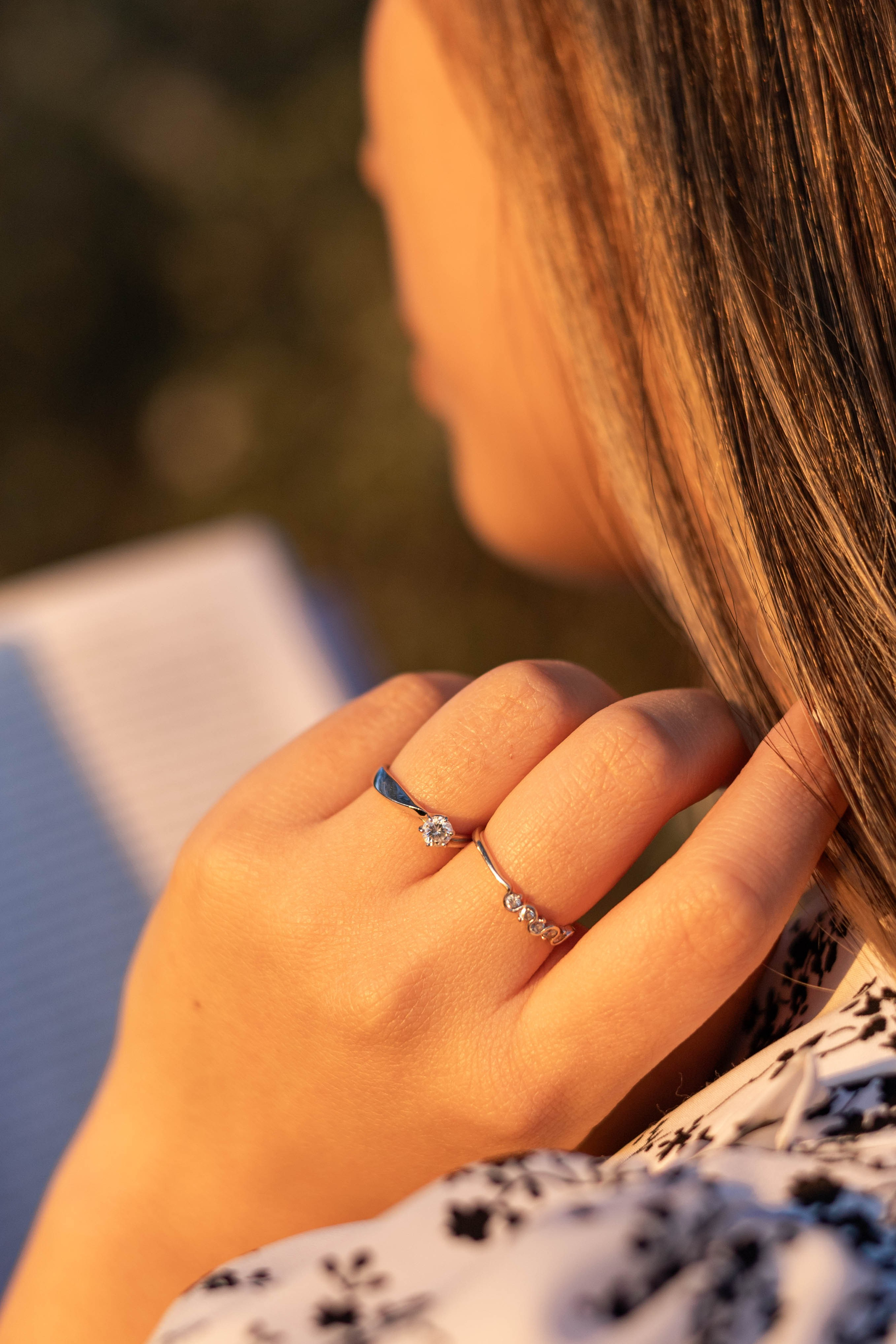 Виктория. Фотосессия в Яблоневом саду. Портретный фотограф Панферова Регина г. Санкт-Петербург, г. Казань