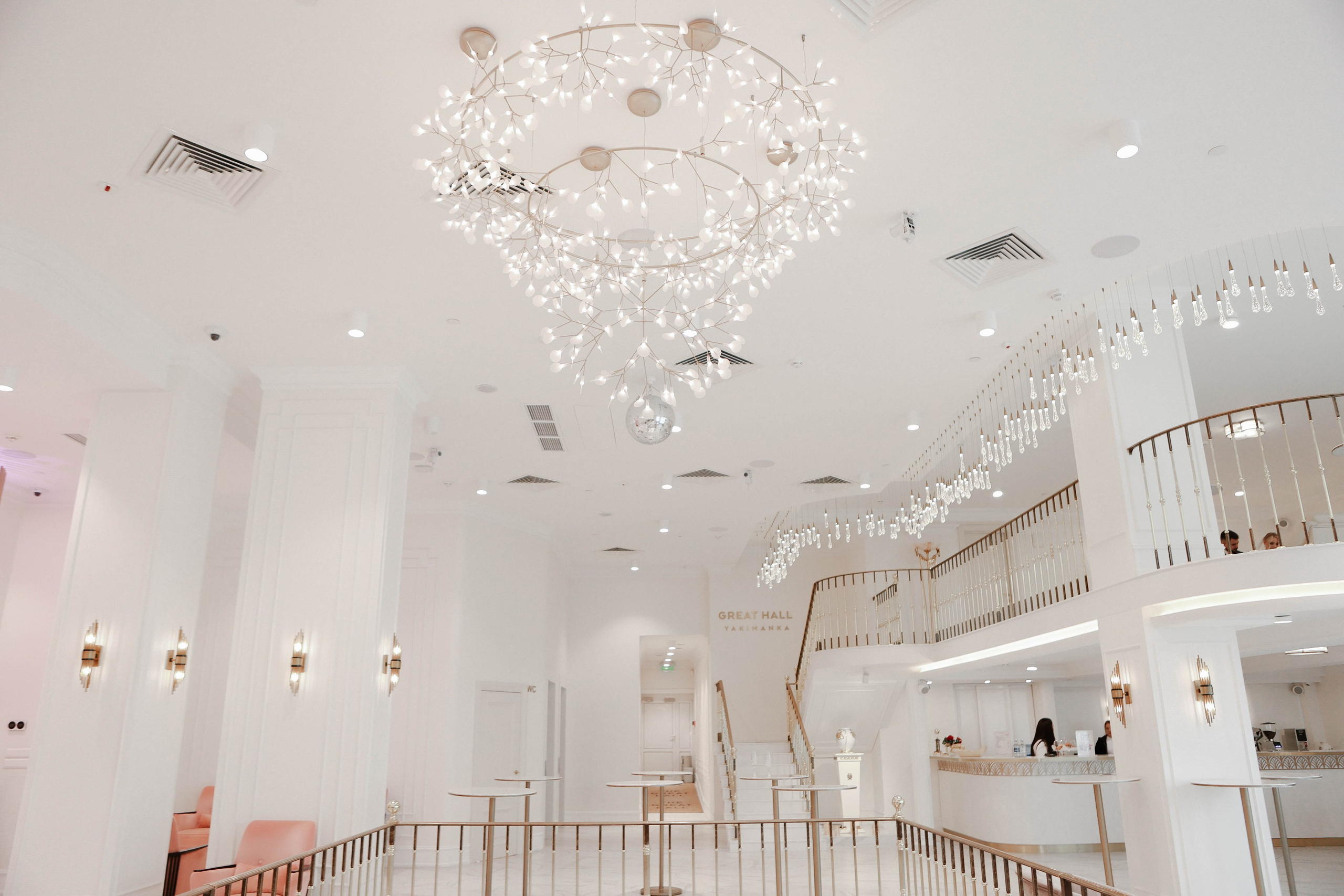 Wake each other up in the morning. Свадебный фотограф FOTOKEYT