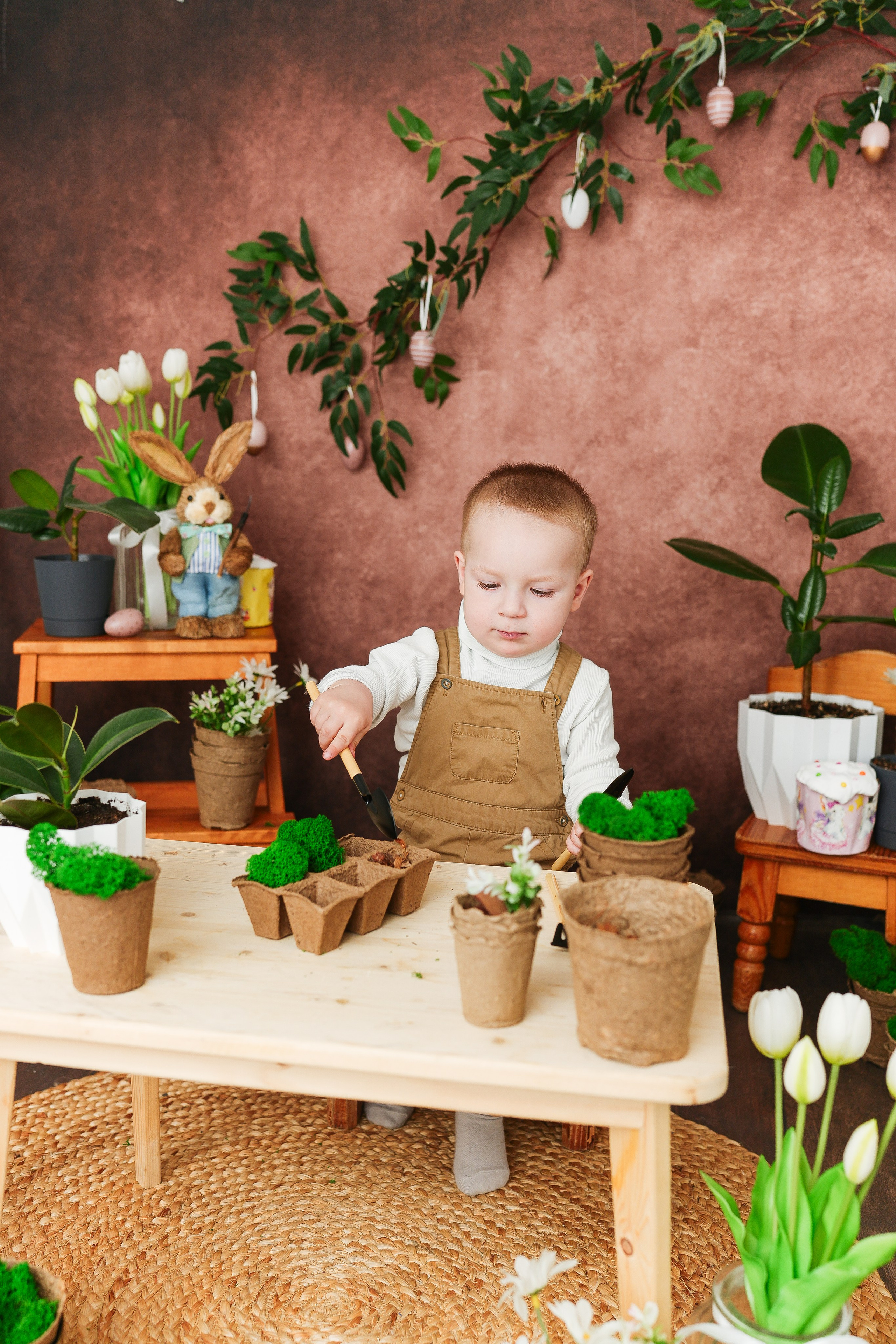Маленький садовод. Фотограф новорожденных и детский фотограф в Екатеринбурге Ксени