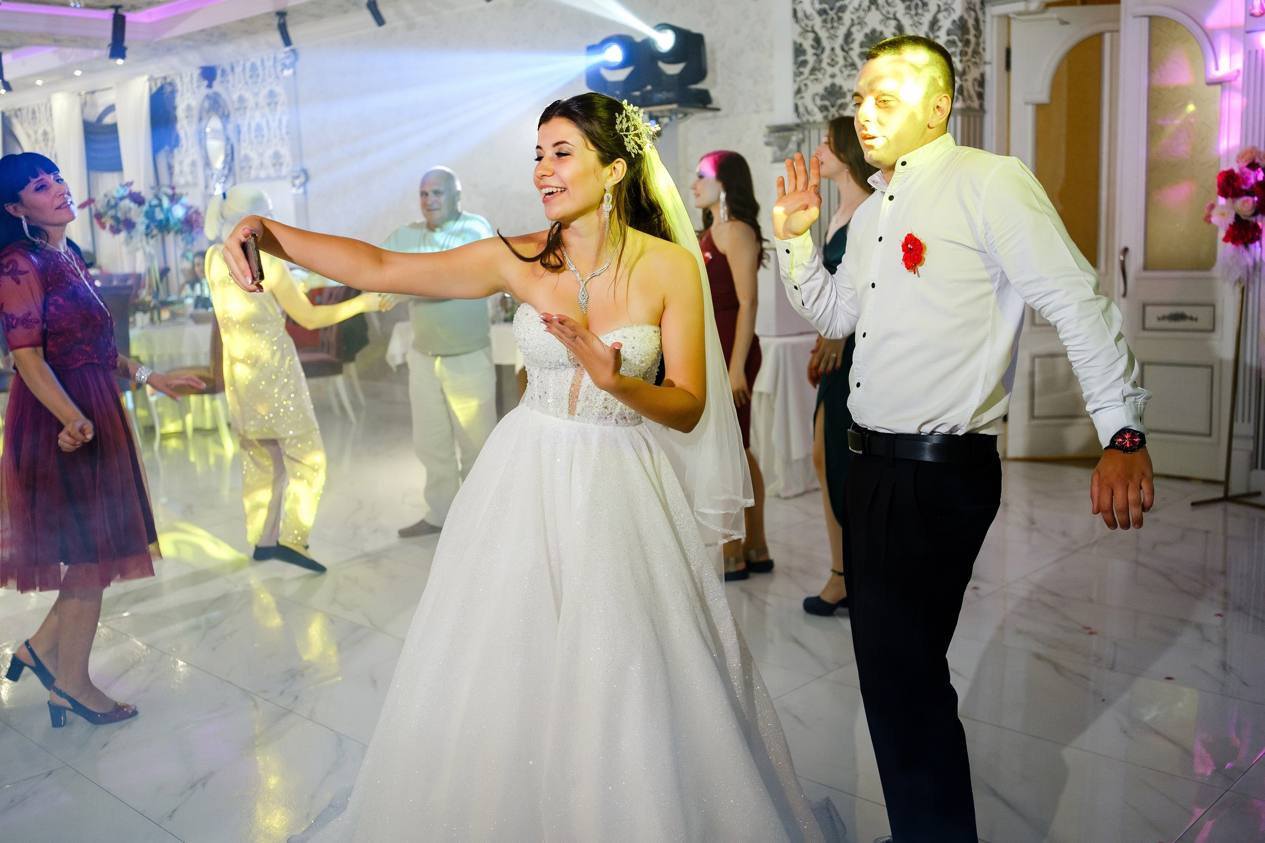 Михаил и Юлия. Свадебный фотограф | репортаж | праздники | крещение