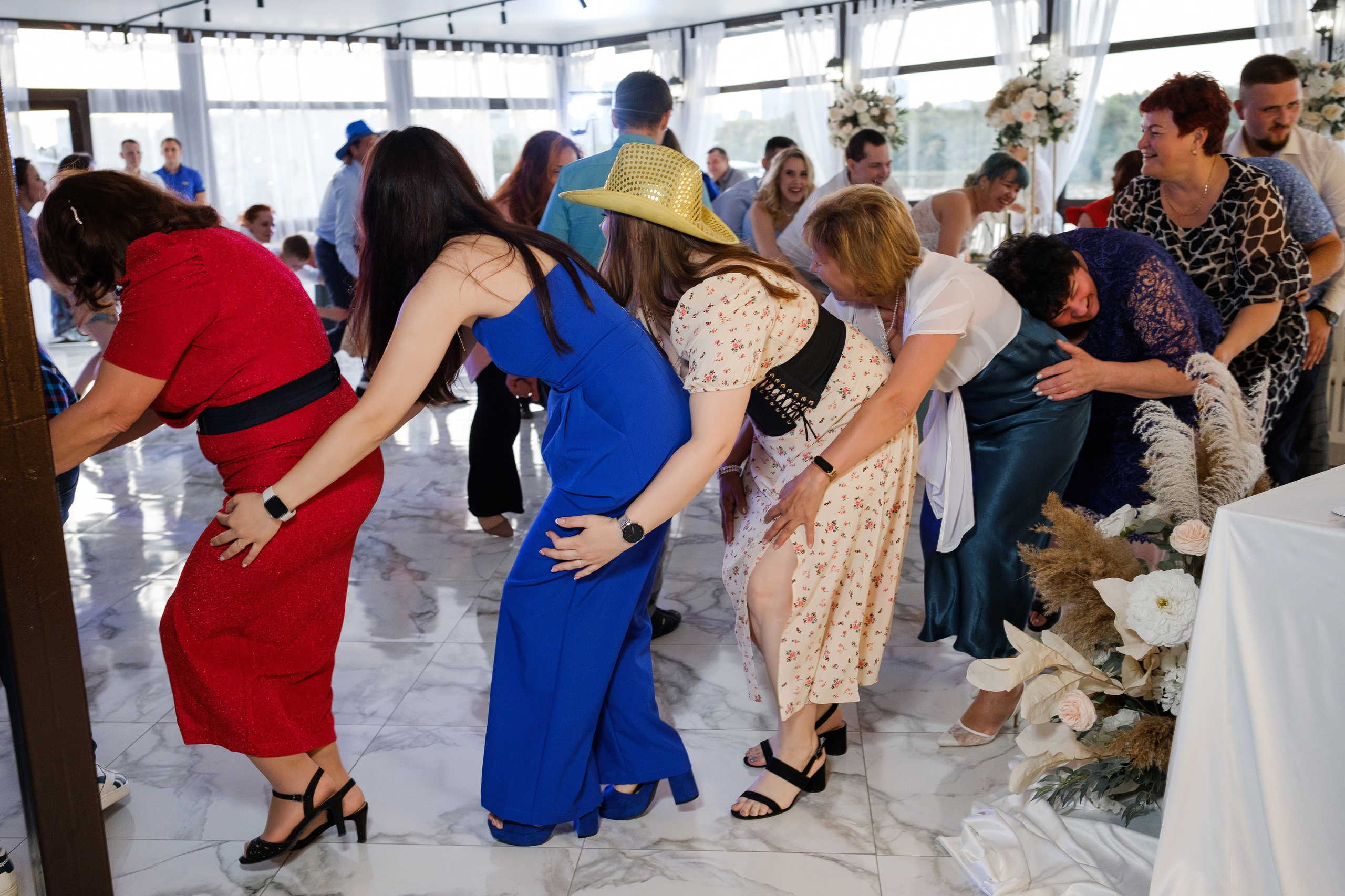 Максим и Дарья. Свадебный фотограф | репортаж | праздники | крещение